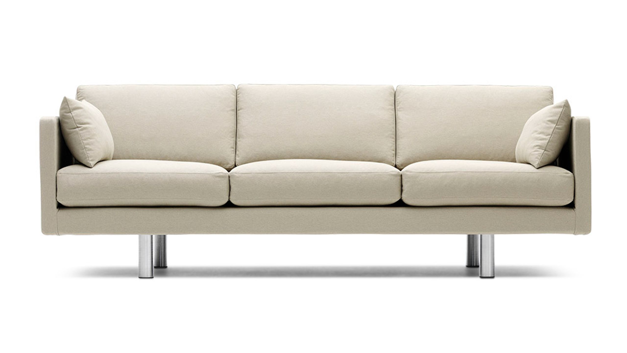 Fredericia Furniture - Sofa - EJ220 3-seater Sofa 2033 by Erik Jørgensen - Natural Linen / Brushed Chrome
