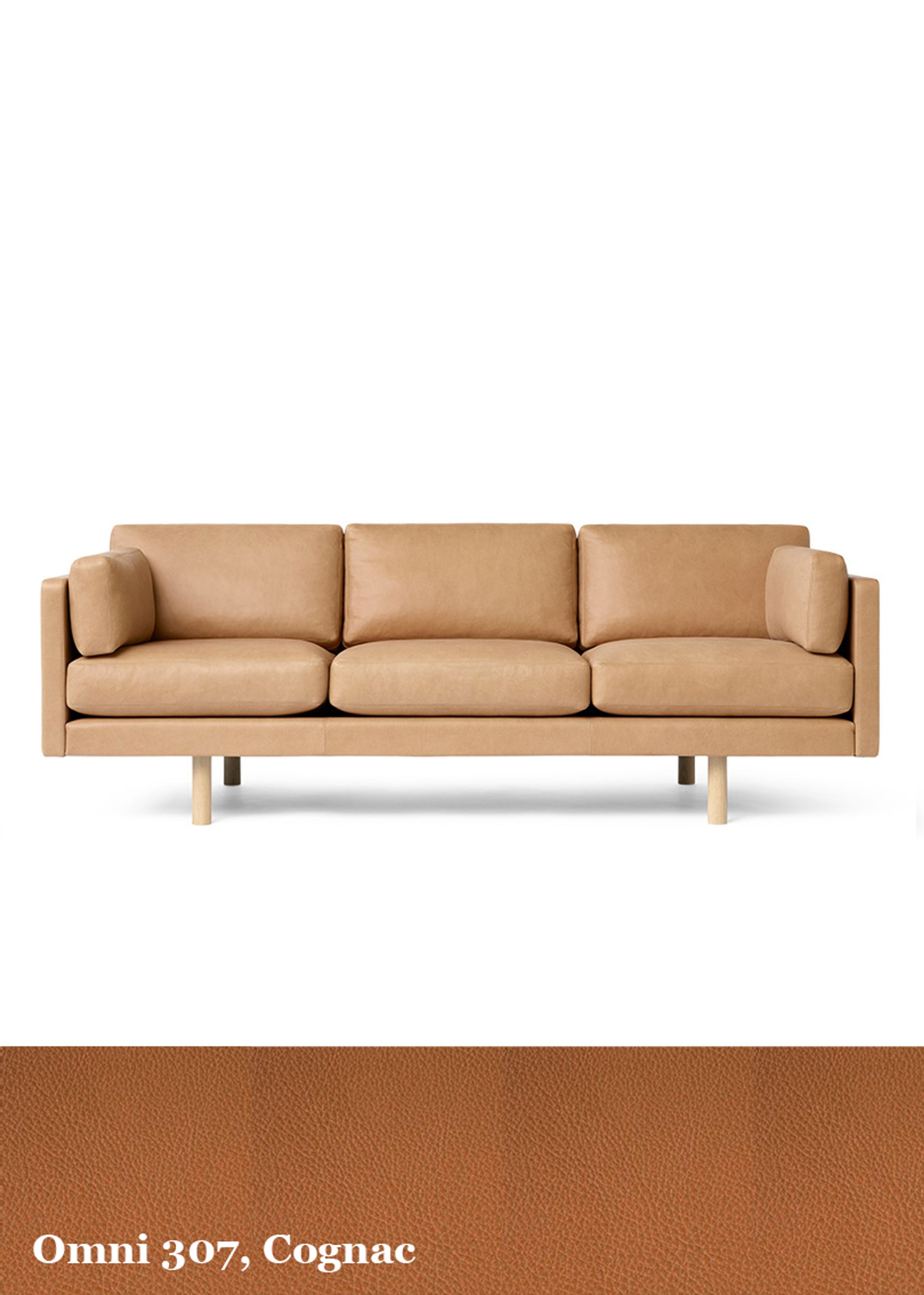Erik Jørgensen - Pohovka pro 3 osoby - EJ220 3-seater Sofa 2033 by Erik Jørgensen - Omni 307 / Soaped Oak