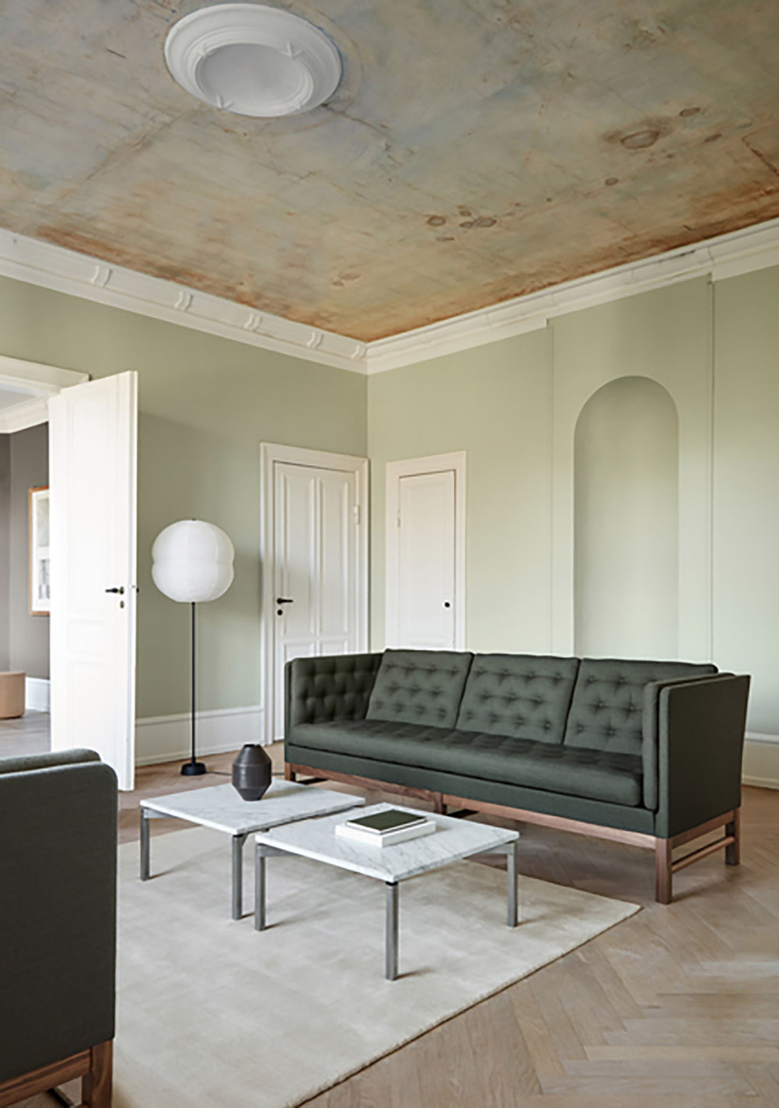 Fredericia Furniture - Canapé - EJ315 Sofa 1523 by Erik Ole Jørgensen - Luce 022 / Soaped Oak