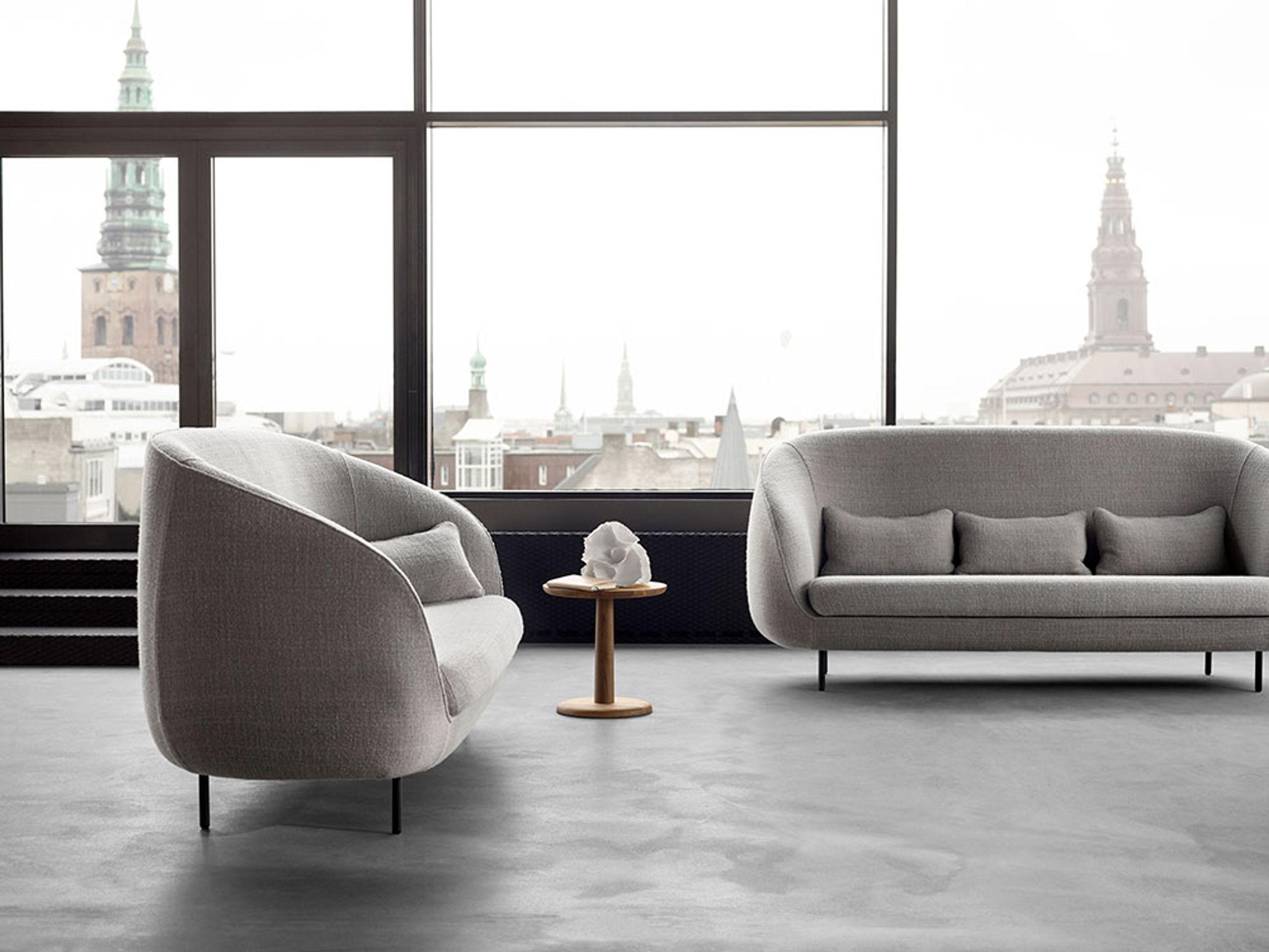 Fredericia Furniture - Canapé - Haiku Sofa 1633 by GamFratesi - Harald 212 / Sonar 112