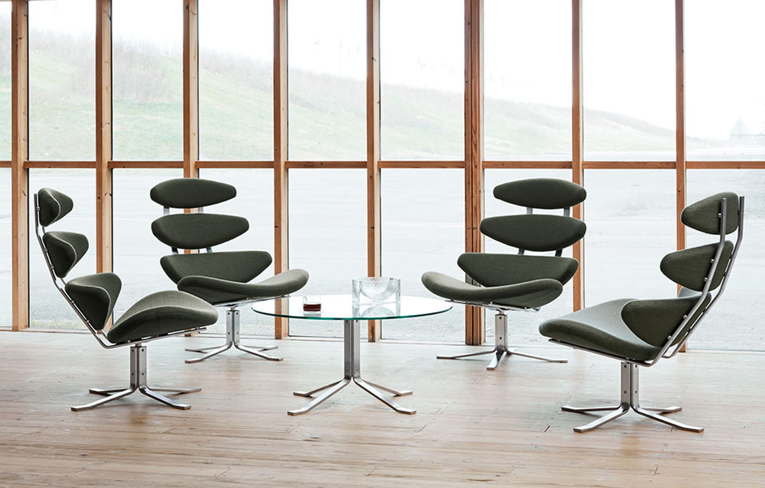 Fredericia Furniture - Armchair - Corona Table 5005 by By Poul M. Volther - Clear Glass