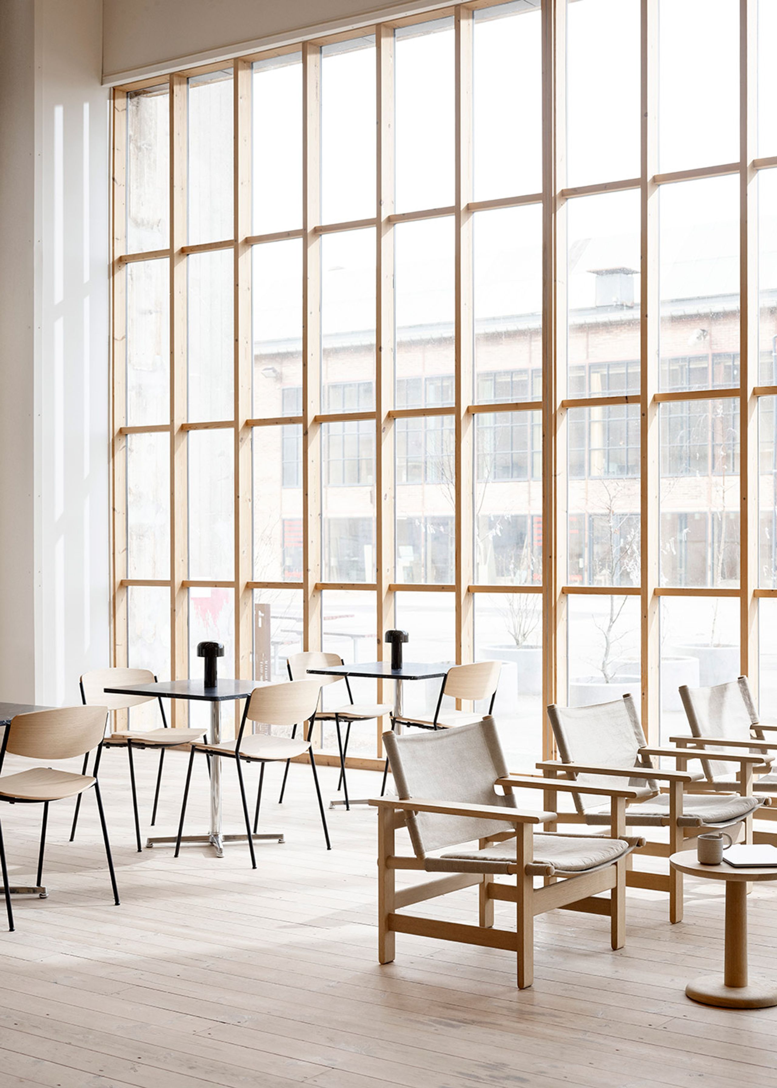 Fredericia Furniture - Coffee table - Pon Side Table 1290 by Jasper Morrison - Soaped Oak