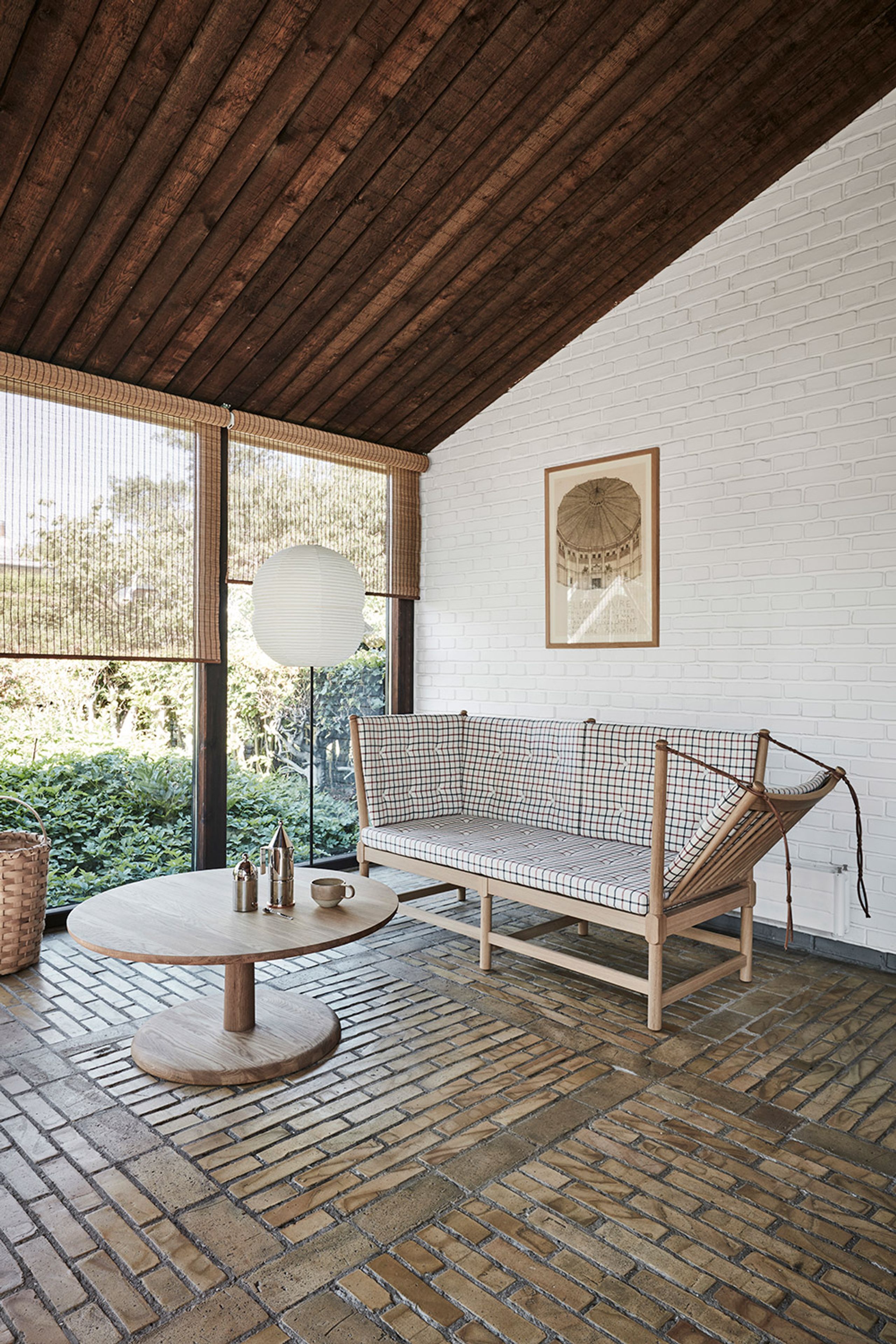 Fredericia Furniture - Coffee table - Pon Side Table 1295 by Jasper Morrison - Black Lacquered Oak