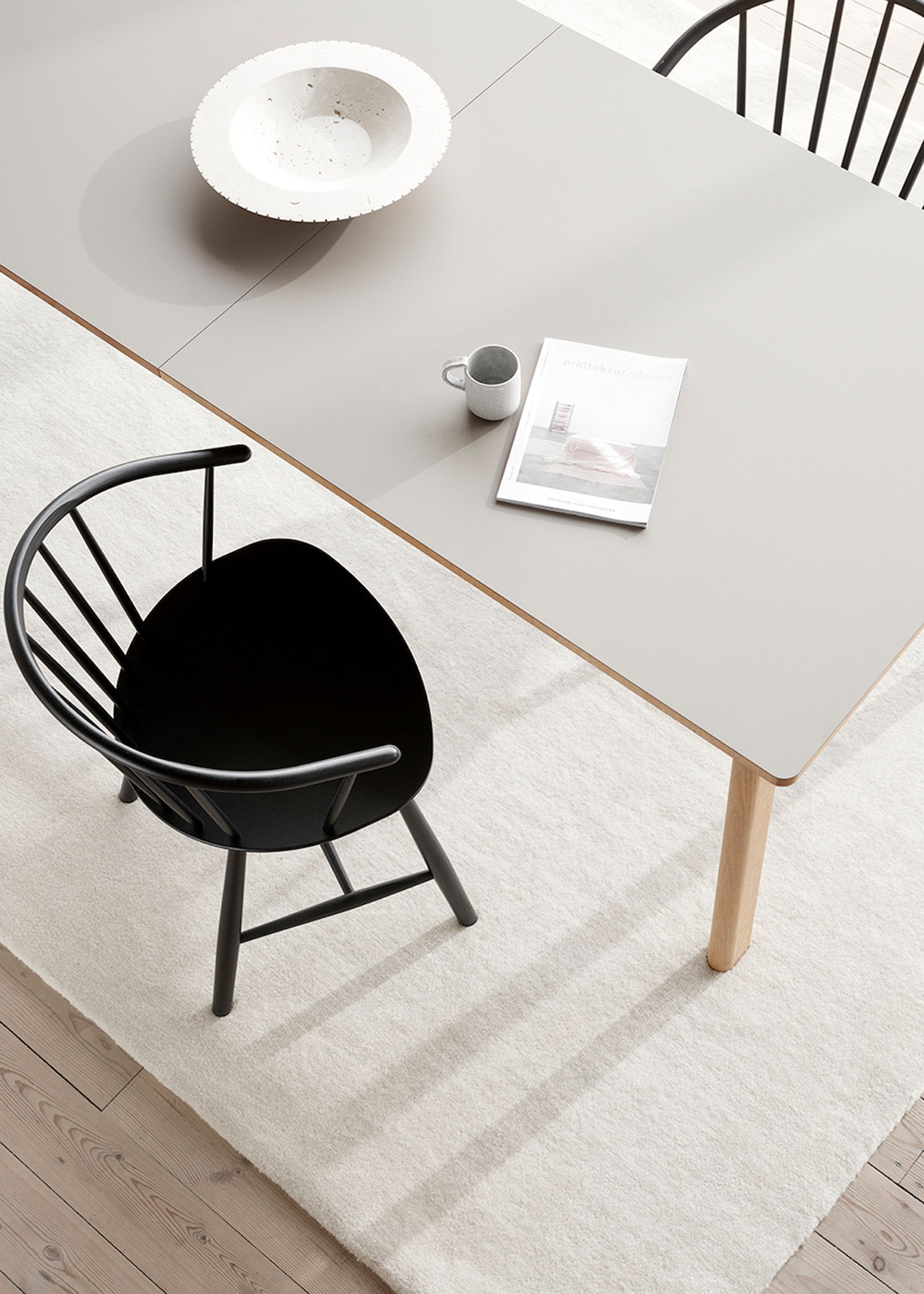 Fredericia Furniture - Esstisch - Ana Table 6491 by Arde - Oiled Smoked Oak / Almond