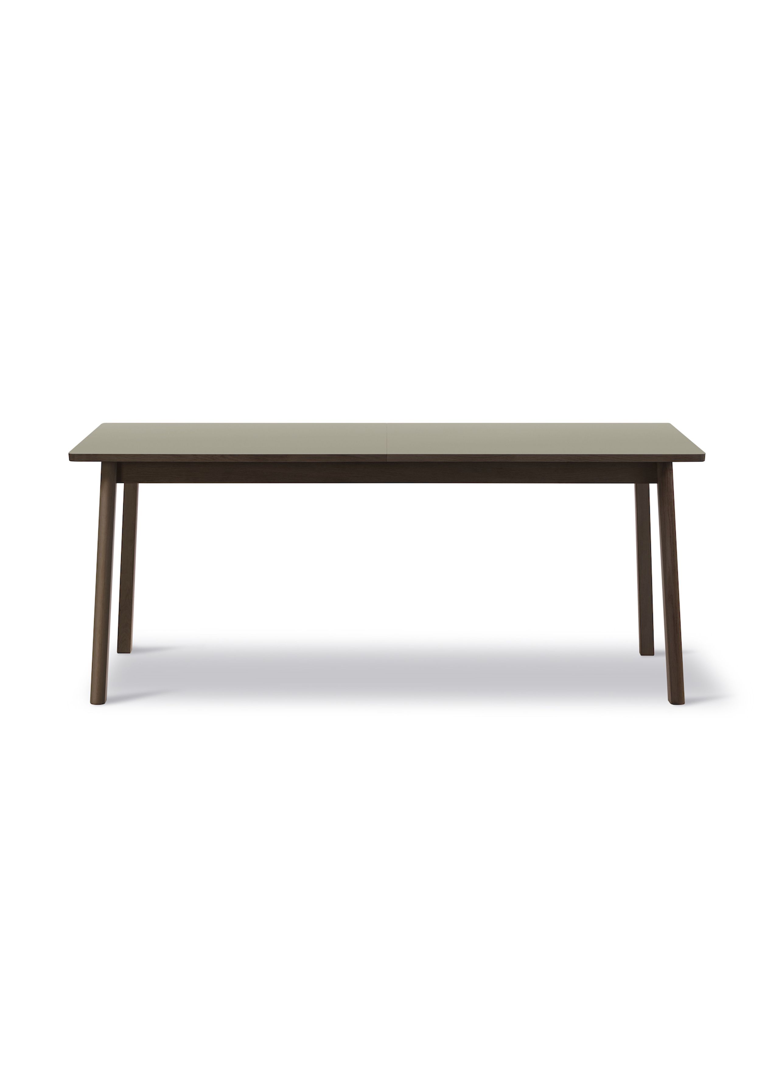 Fredericia Furniture - Esstisch - Ana Table 6491 by Arde - Oiled Smoked Oak / Almond