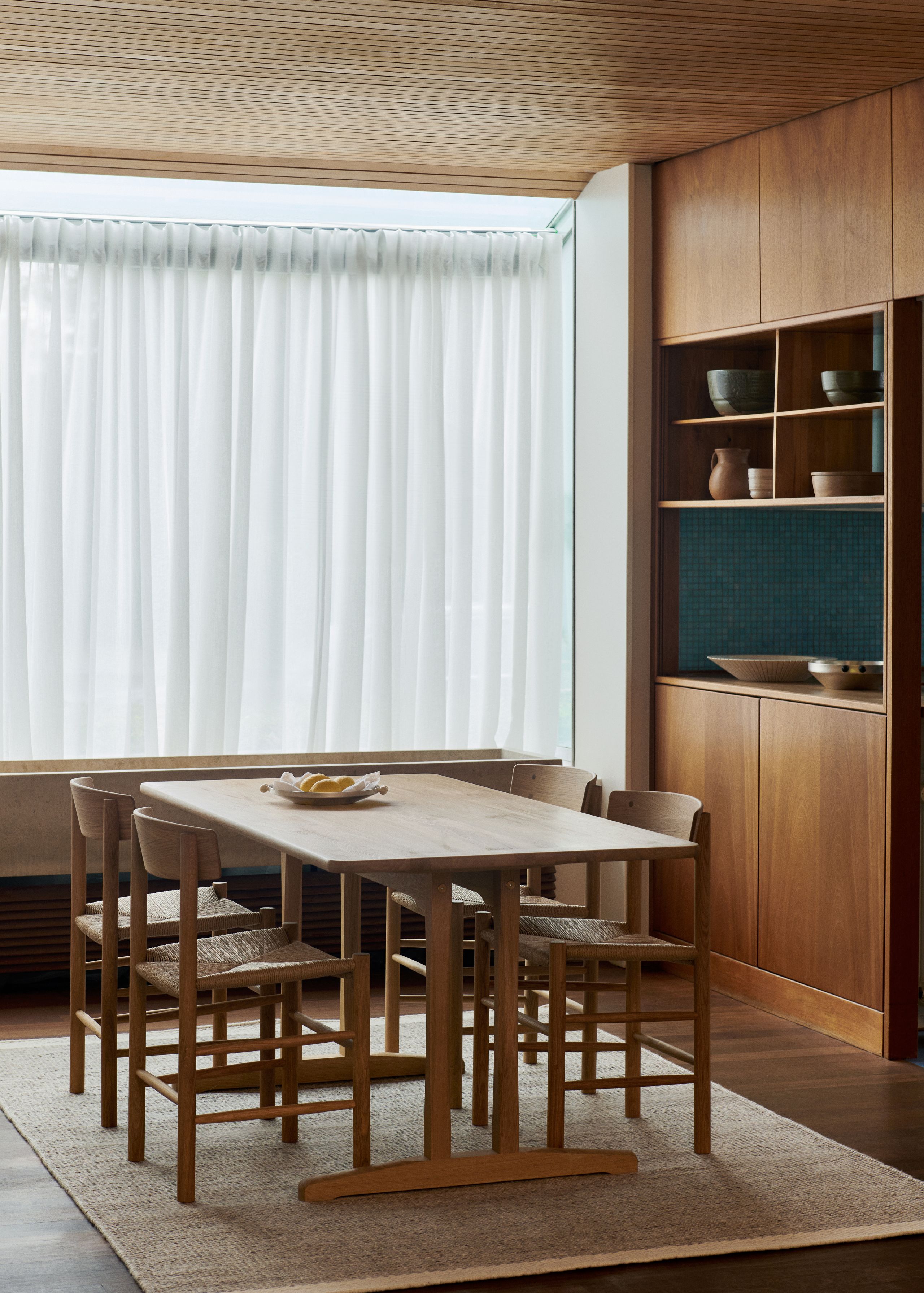 Fredericia Furniture - Dining Table - Mogensen C18 Table 6292 by Børge Mogensen - Soaped Oak