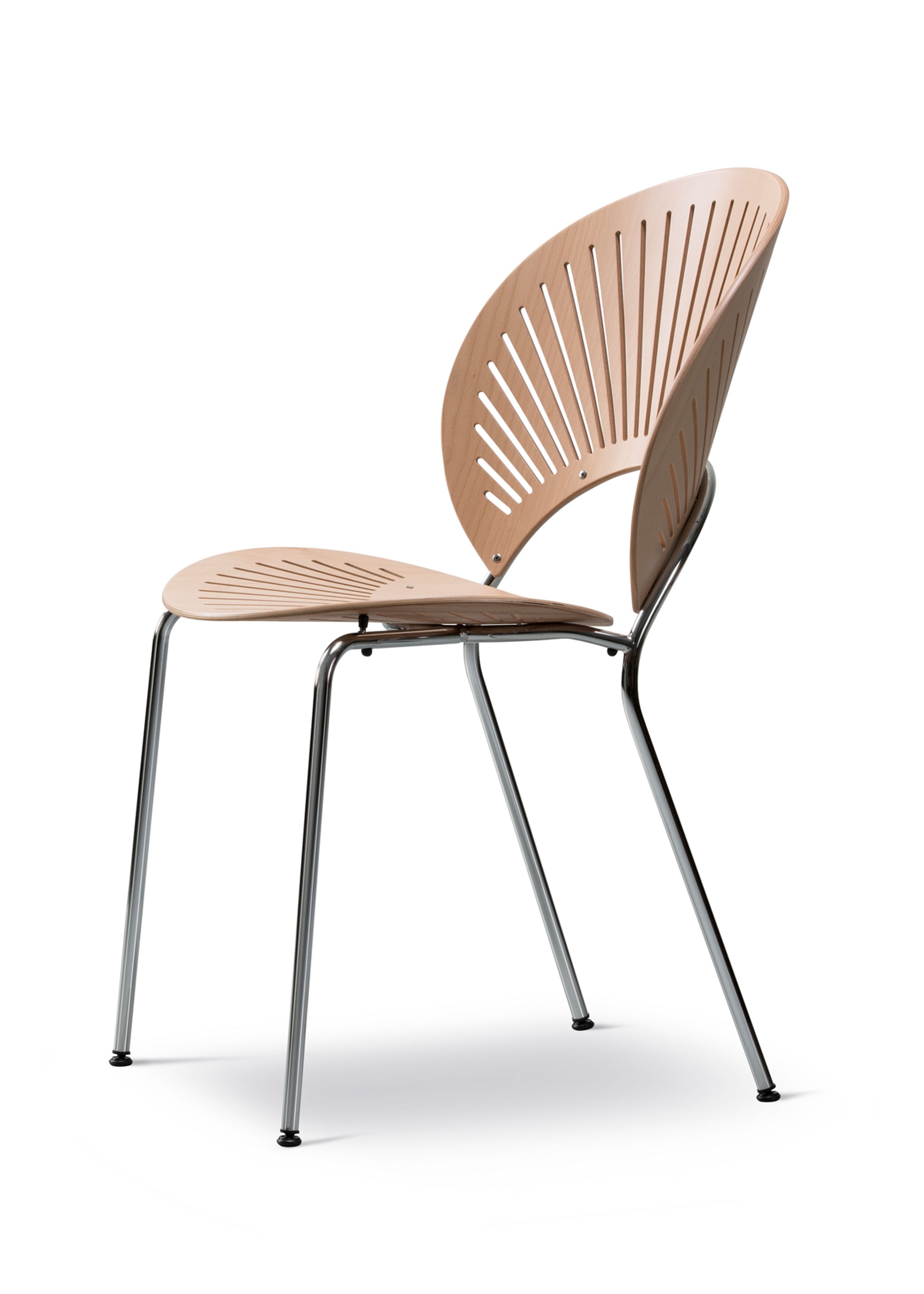 Fredericia Furniture - Dining chair - Trinidad Chair 3398 by Nanna Ditzel - Lacquered Beech