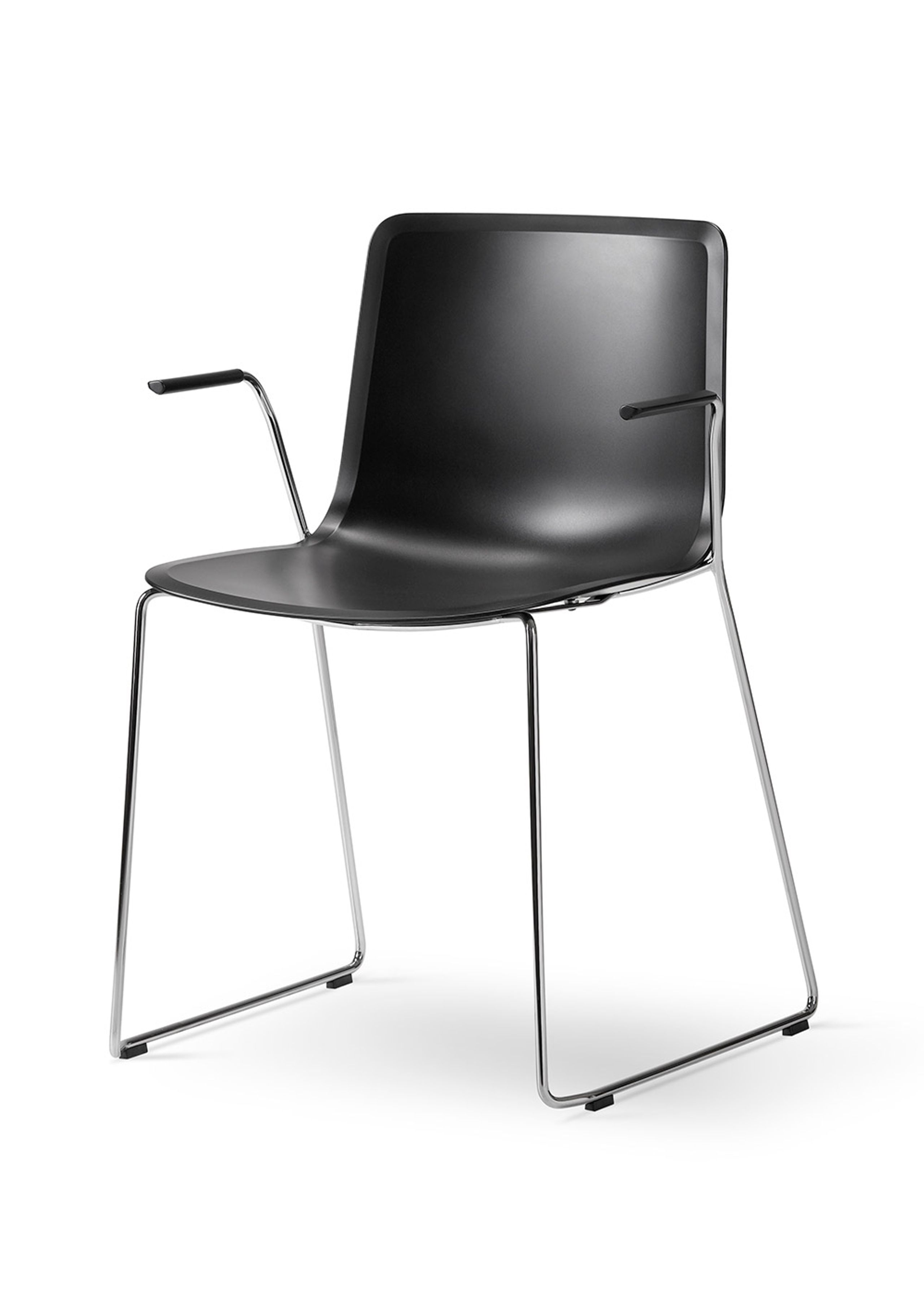 Fredericia Furniture - Chaise à manger - Pato Sledge Armchair 4110 by Welling/Ludvik - Black