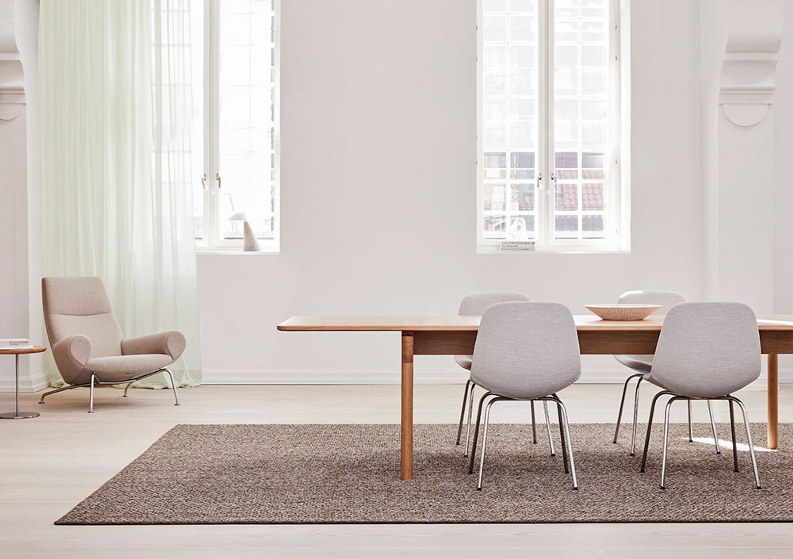 Fredericia Furniture - Chair - Eyes 4-Leg Chair 4810 by Foersom & Hiort-Lorenzen - Gentle 373 / Black