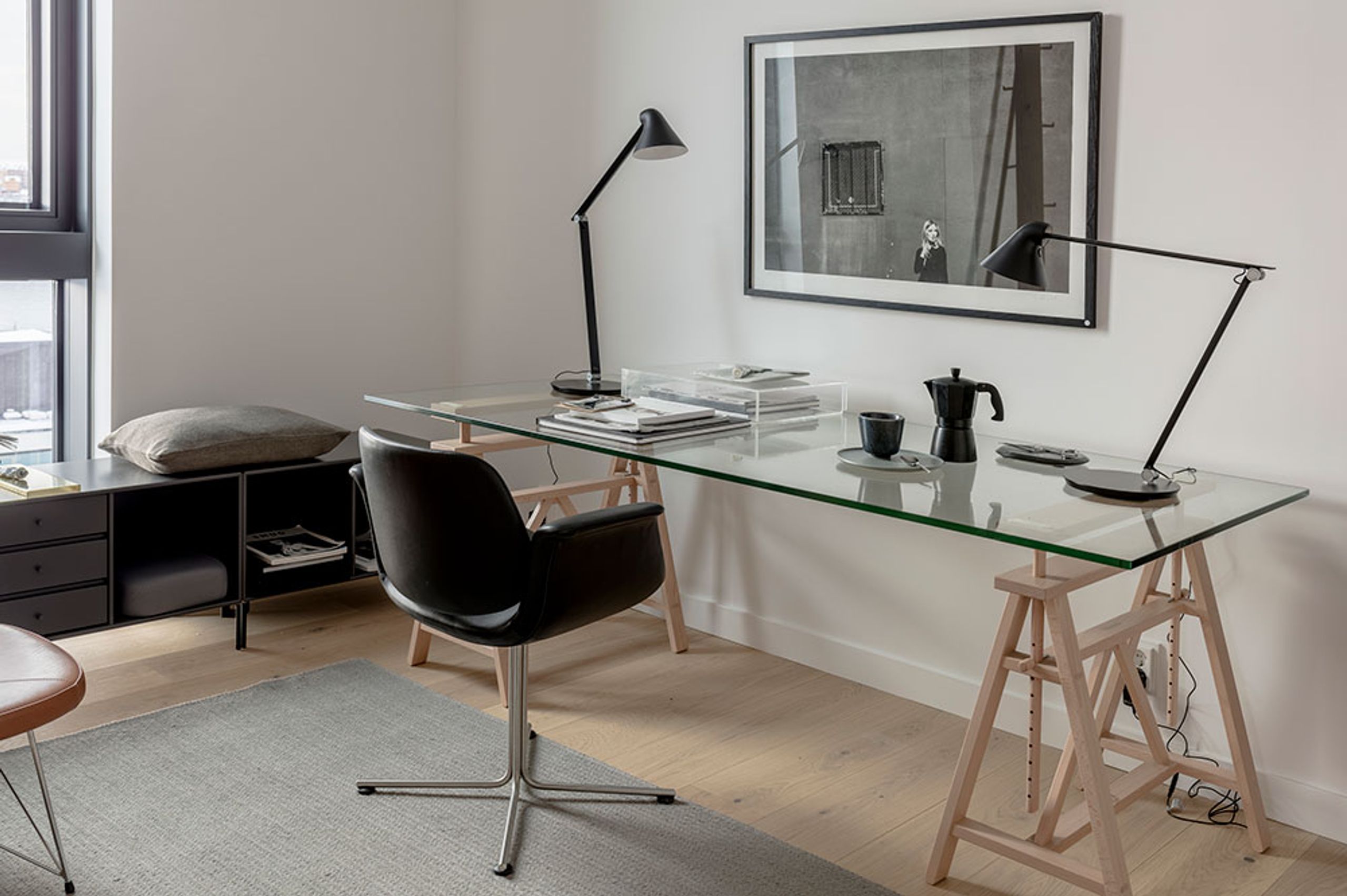 Fredericia Furniture - Stol - Flamingo Chair 3380 by Foersom & Hiort-Lorenzen - Trace 8146 Olive / Stainless Steel