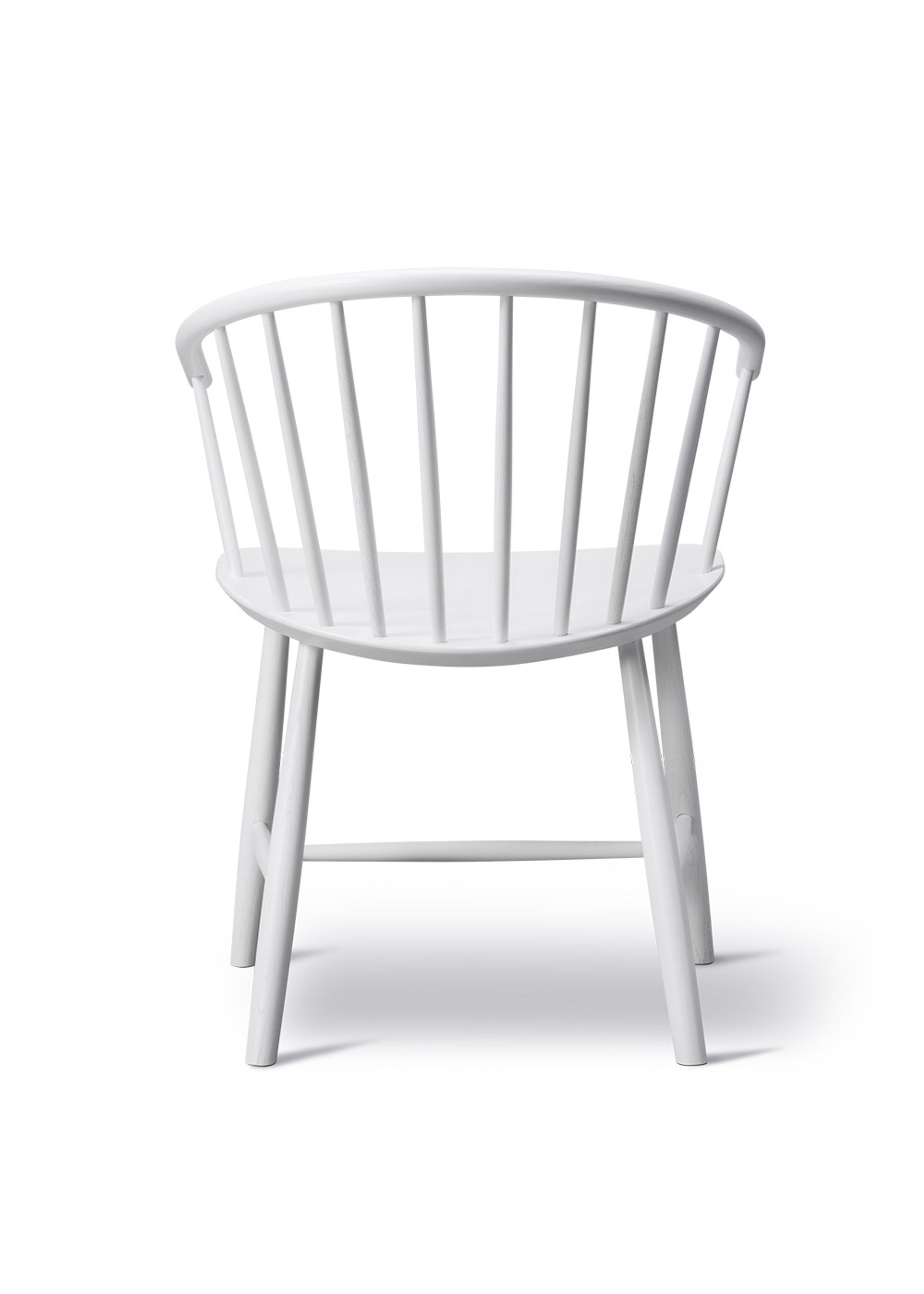 Fredericia Furniture - Silla - J64 Chair 3064 by Ejvind A. Johansson - White Ash