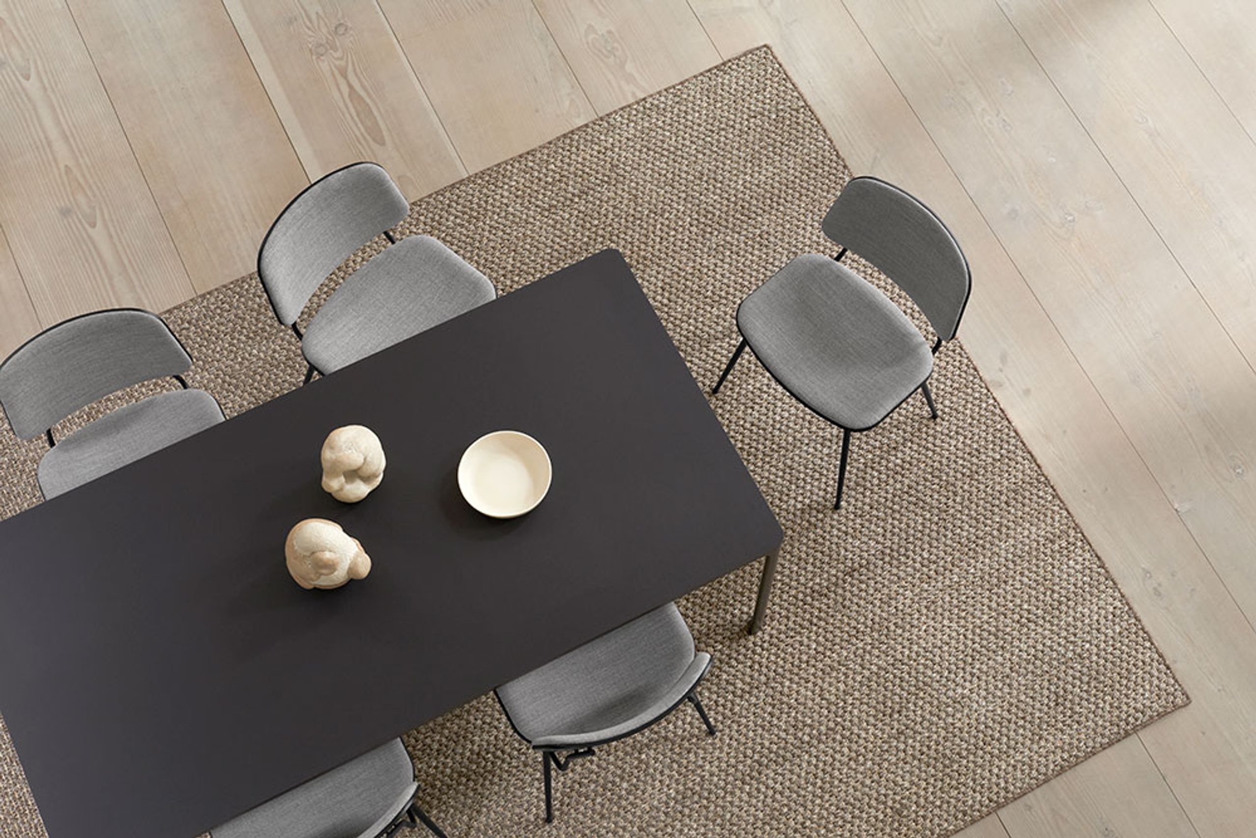 Fredericia Furniture - Chair - Søborg Chair 3060 by Børge Mogensen - Lacquered Oak / Black