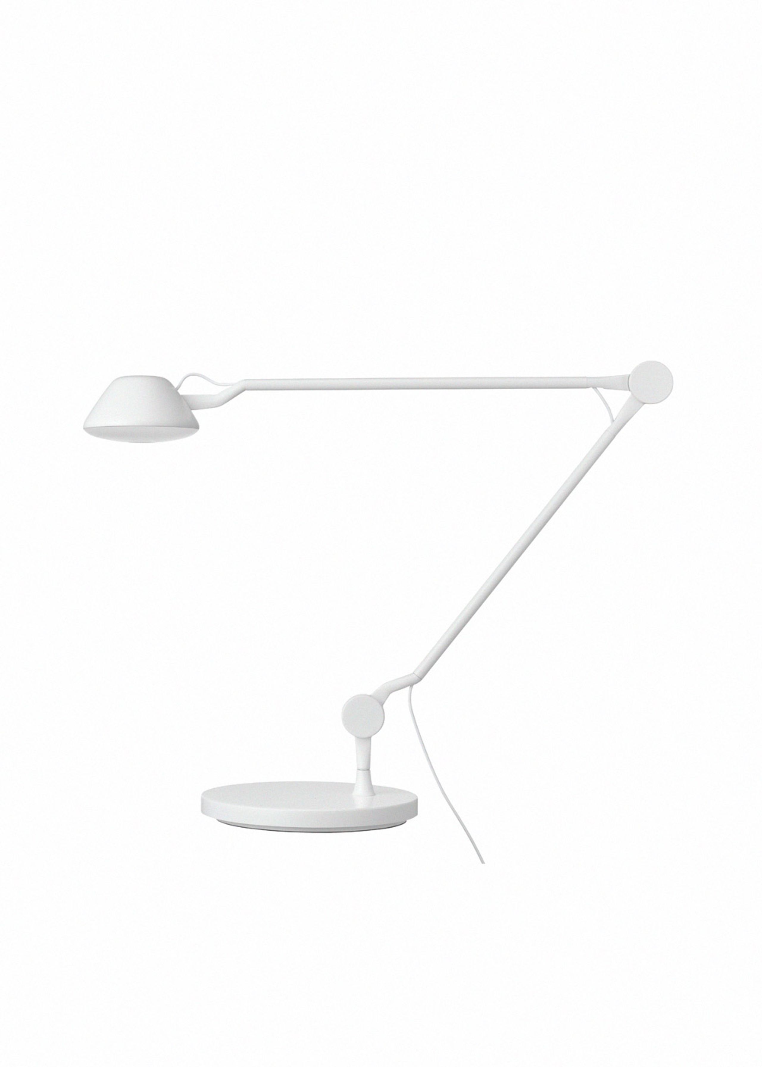 Fritz Hansen - Table Lamp - AQ01 / Table - White