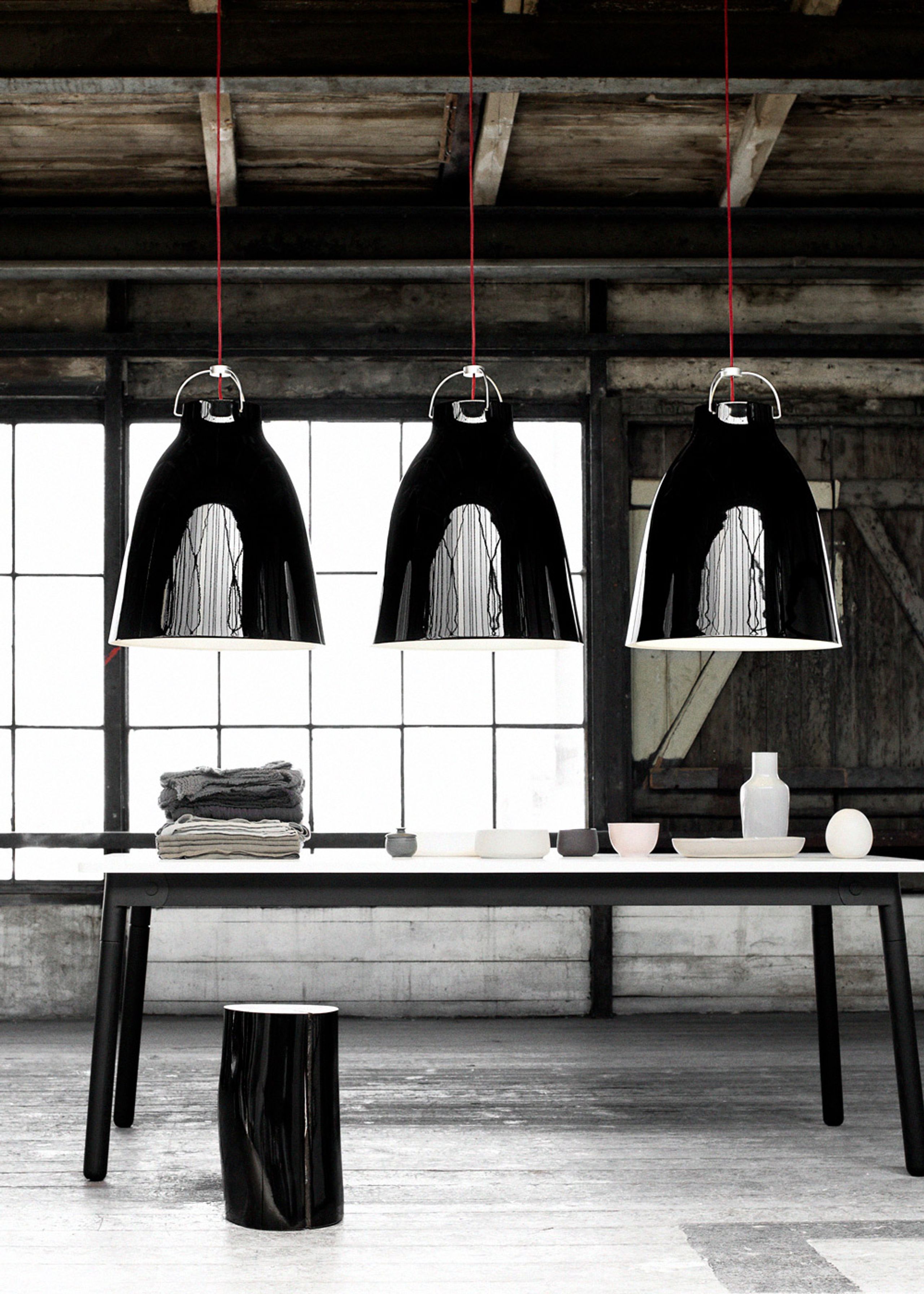 Fritz Hansen - Lamp - Caravaggio / Pendant - P1 - Black/Red