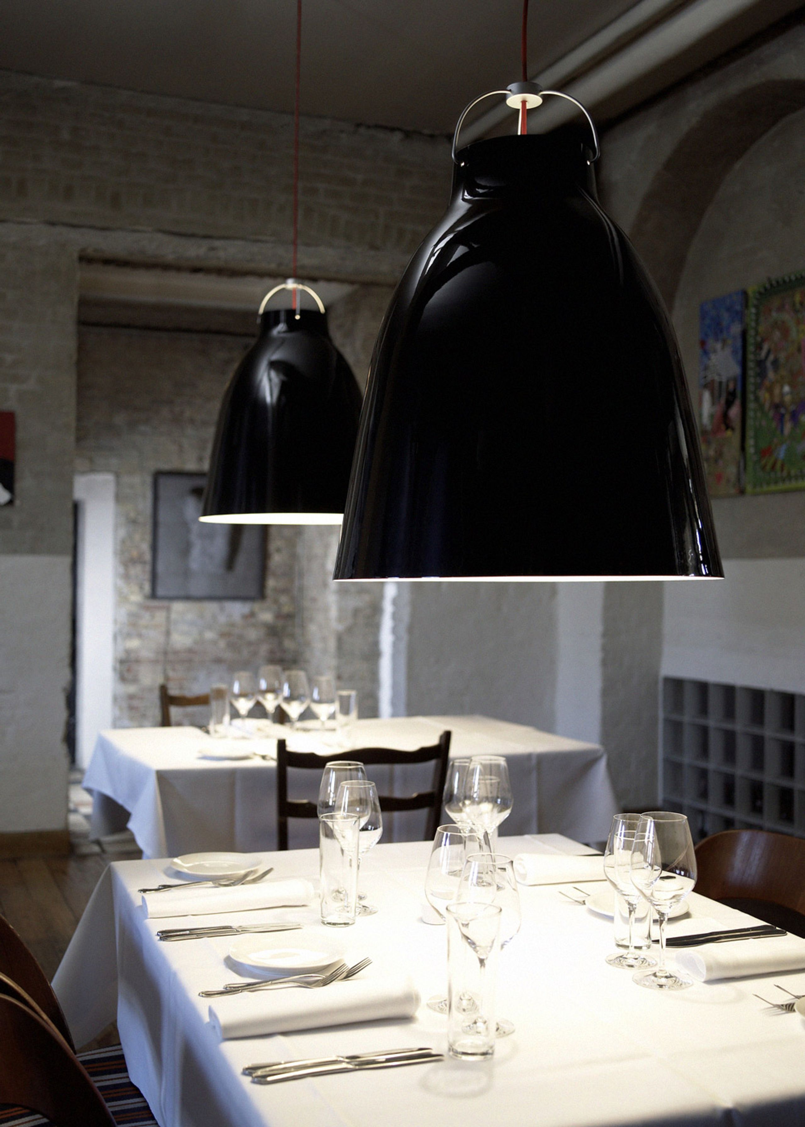 Fritz Hansen - Lamp - Caravaggio / Pendant - P1 - Black/Red