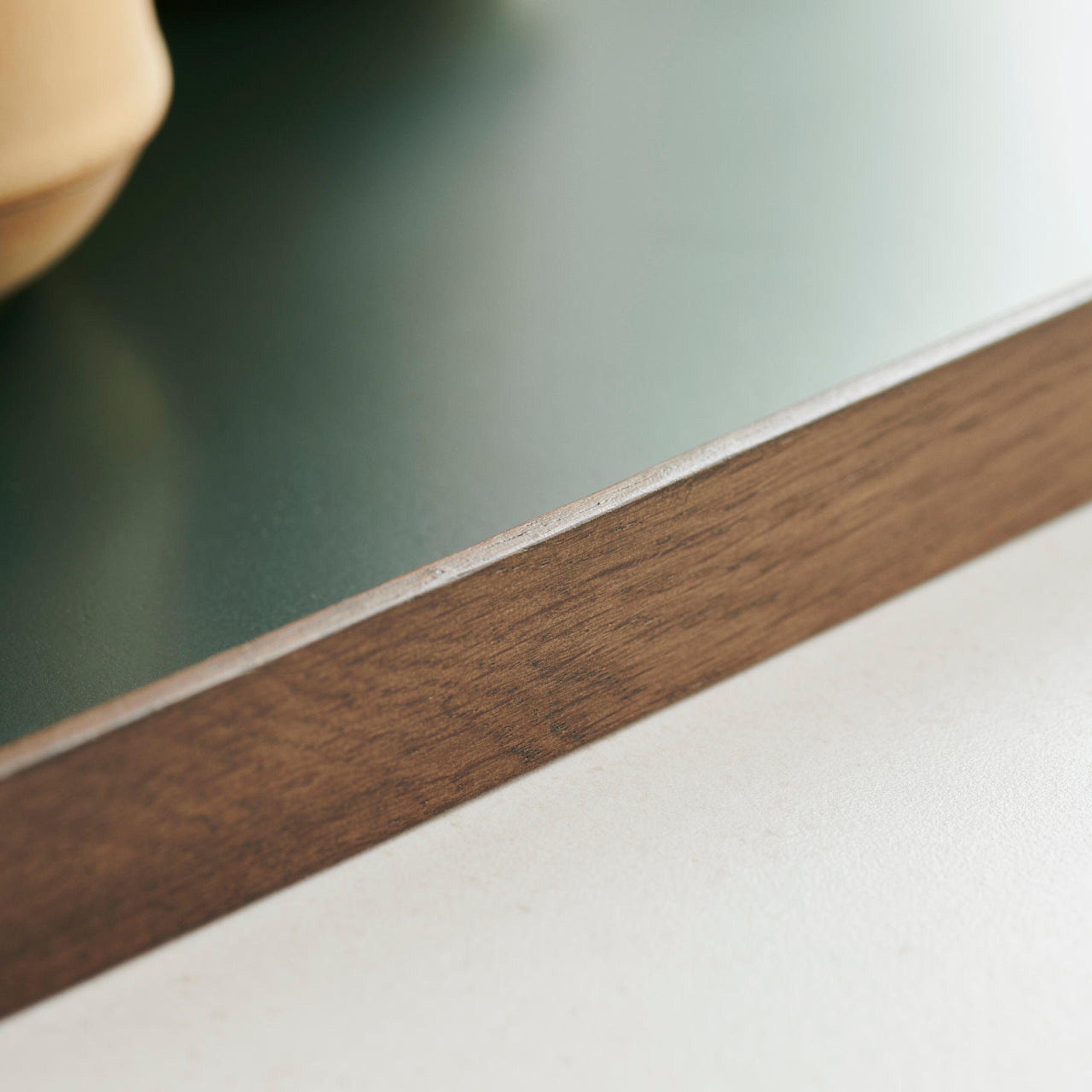 Gejst - Plateau - Frame Tray - Small / Green, Smoked Oak