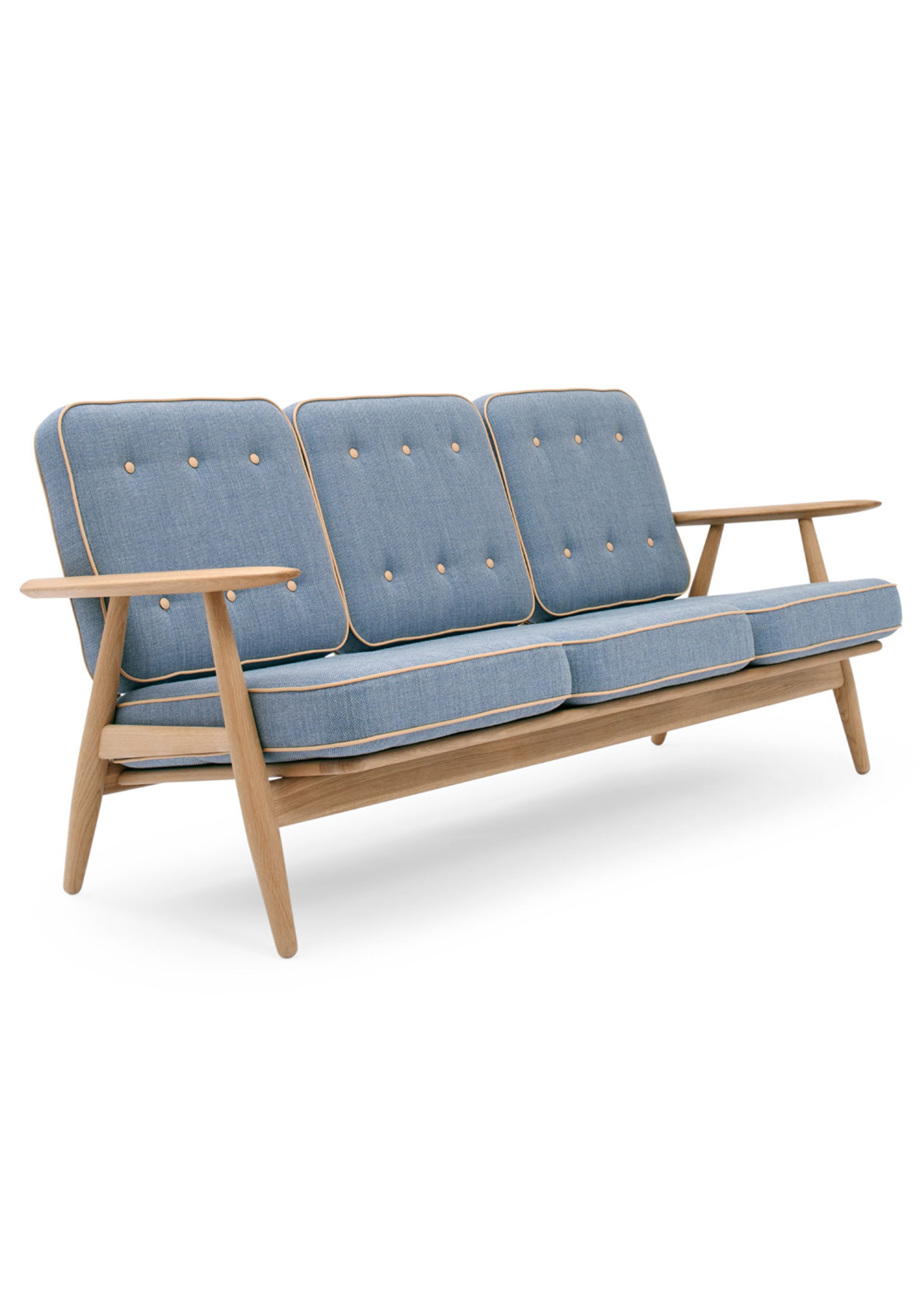 Getama - Lounge Chair - GE240 / The Cigar Chair / by Hans J. Wegner - Oak