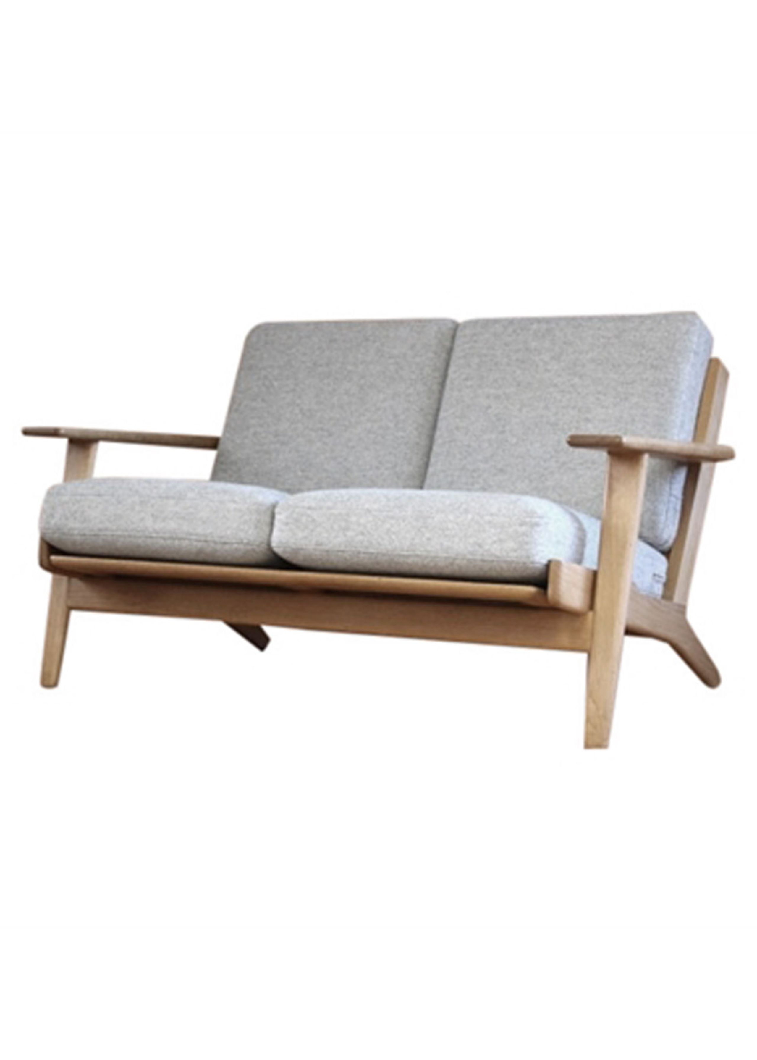 Getama - Sofa - GE290 / 2 seater / by Hans J. Wegner - Oak