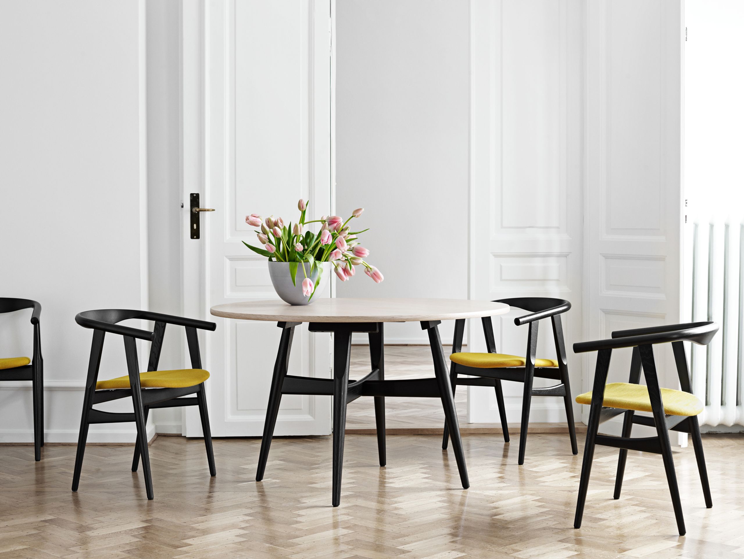 Getama - Chaise à manger - GE525 The U-Chair by Hans J. Wegner - Blue Beech / Canvas 764