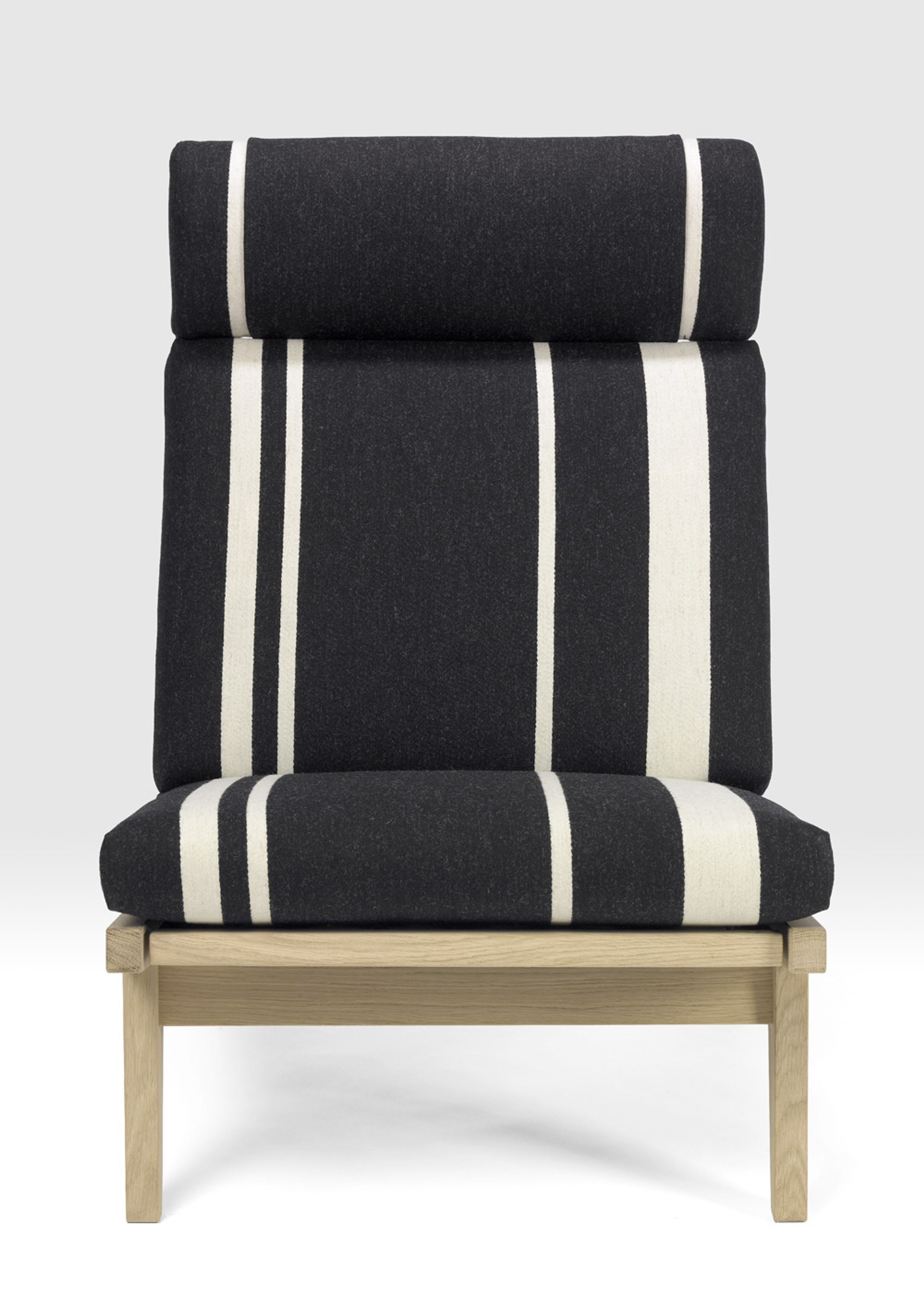 Getama - Stol - GE370 / Høj stol / af Hans J. Wegner - Egetræ