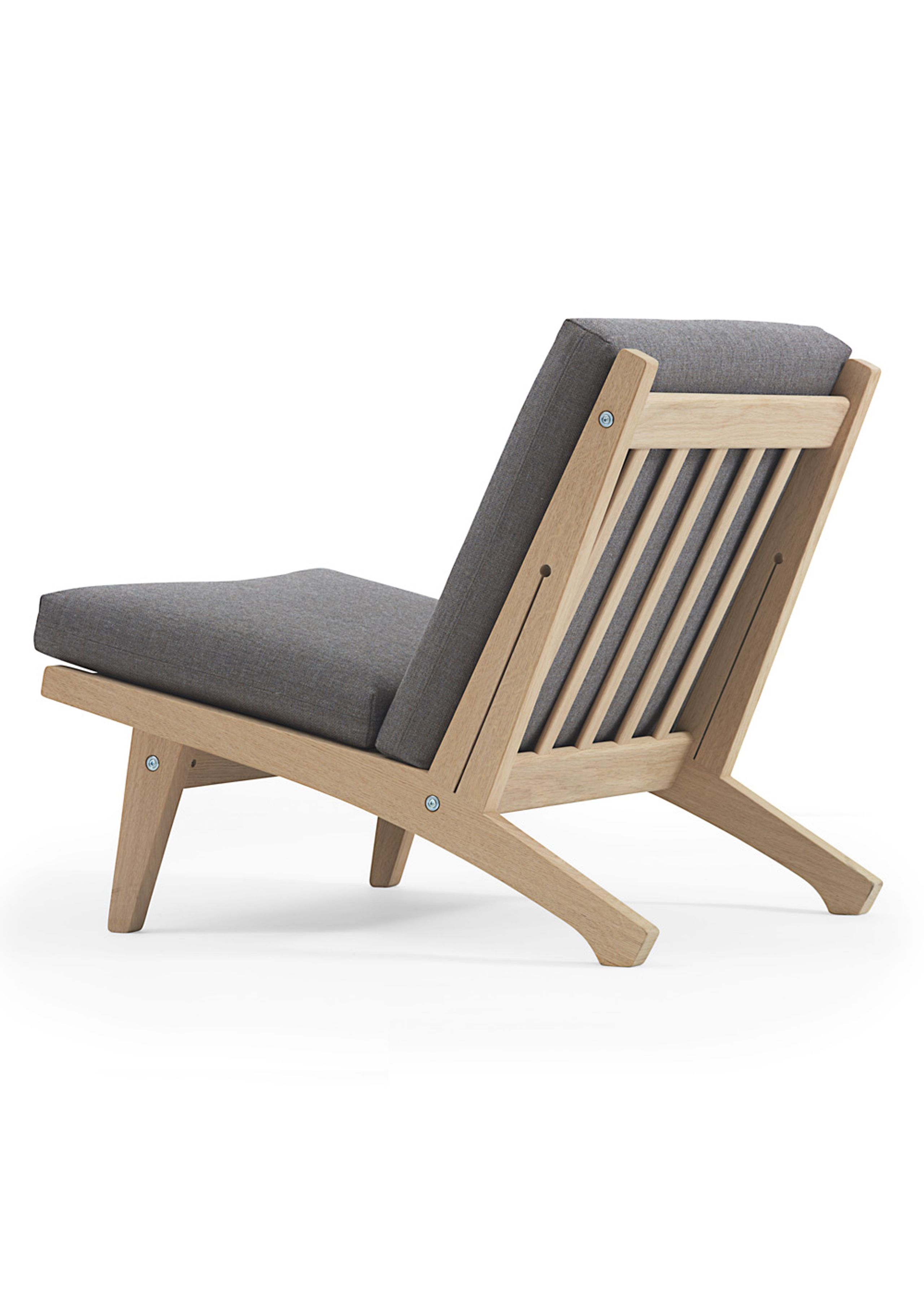 Getama - Stol - GE370 / Høj stol / af Hans J. Wegner - Egetræ