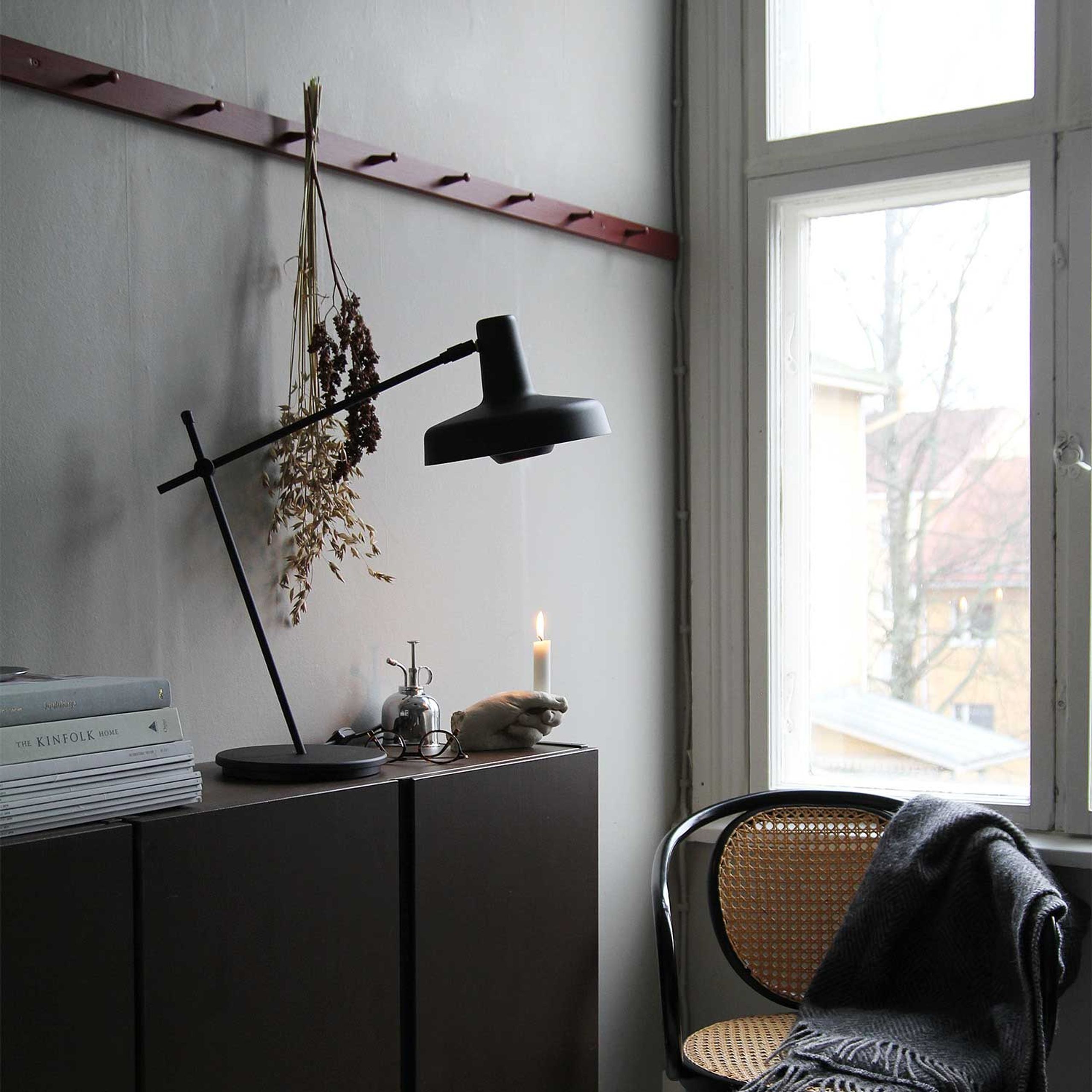 Grupa - Pendant Lamp - Arigato table lamp - Black - short