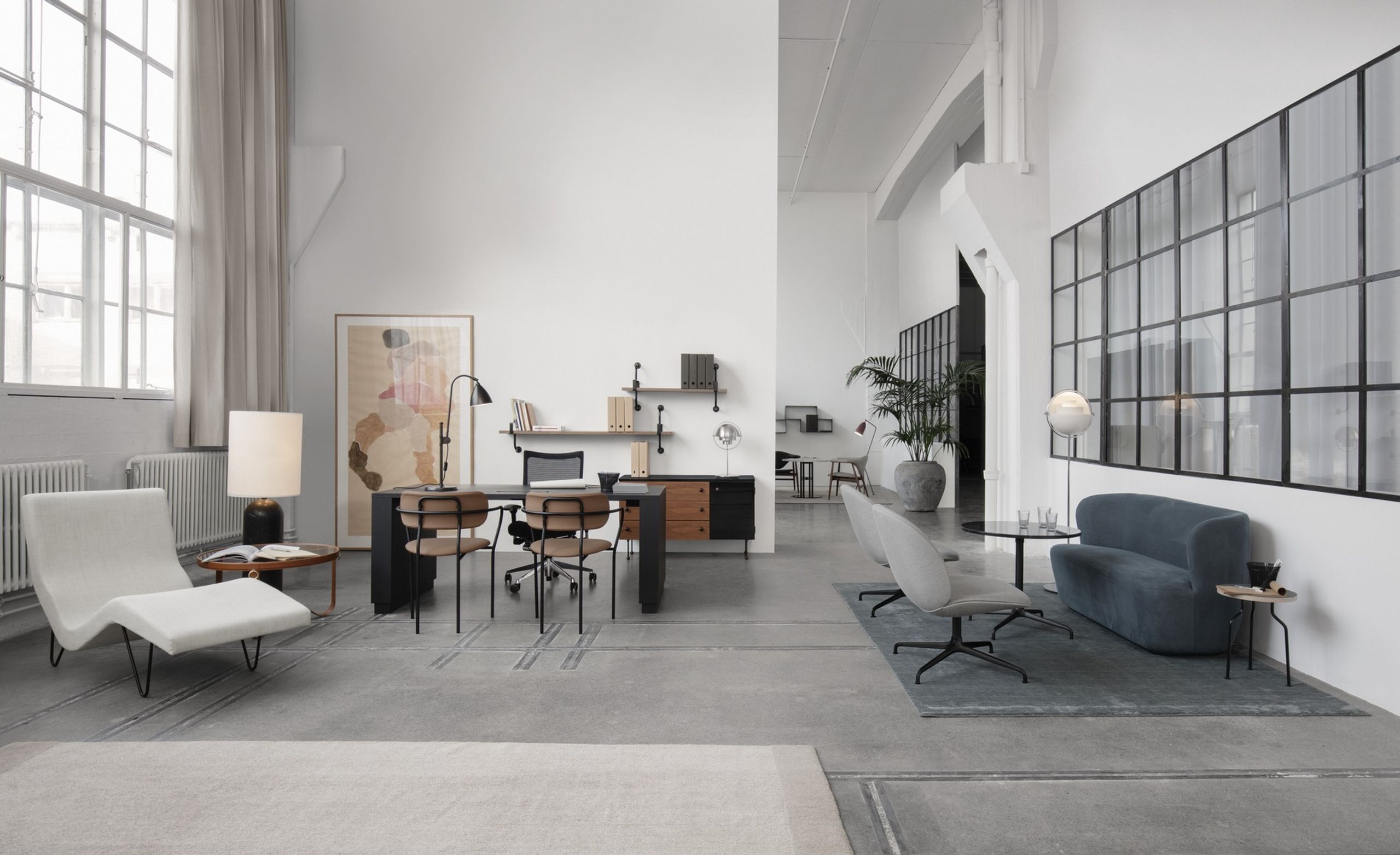 GUBI - Gulvlampe - Multi-Lite Floor Lamp - Base: Chrome / Shade: Chrome