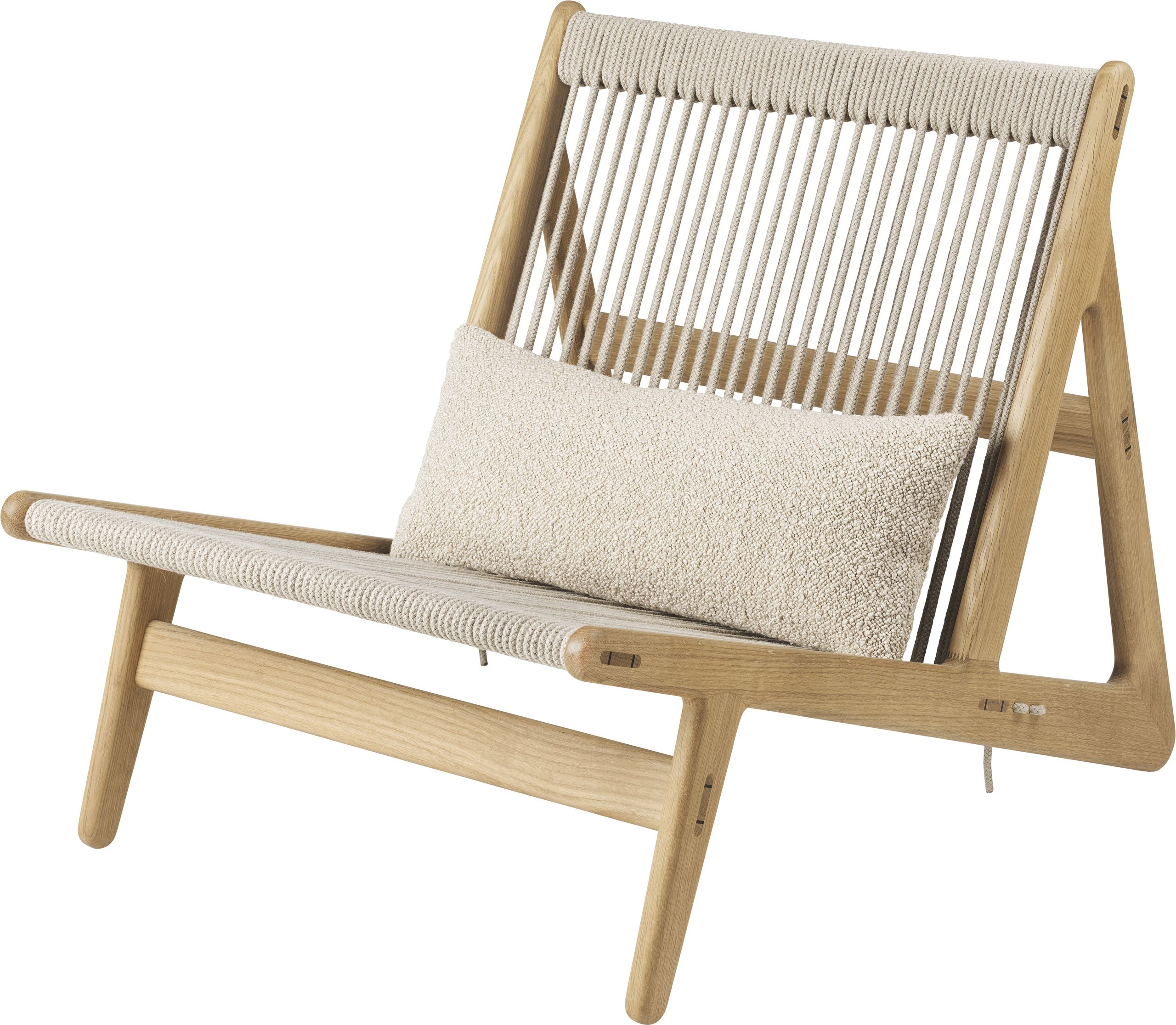 GUBI - Loungestol - MR01 Initial Chair - With Cushion - Base: Solid Oak Oiled / Rope: Natural Flag