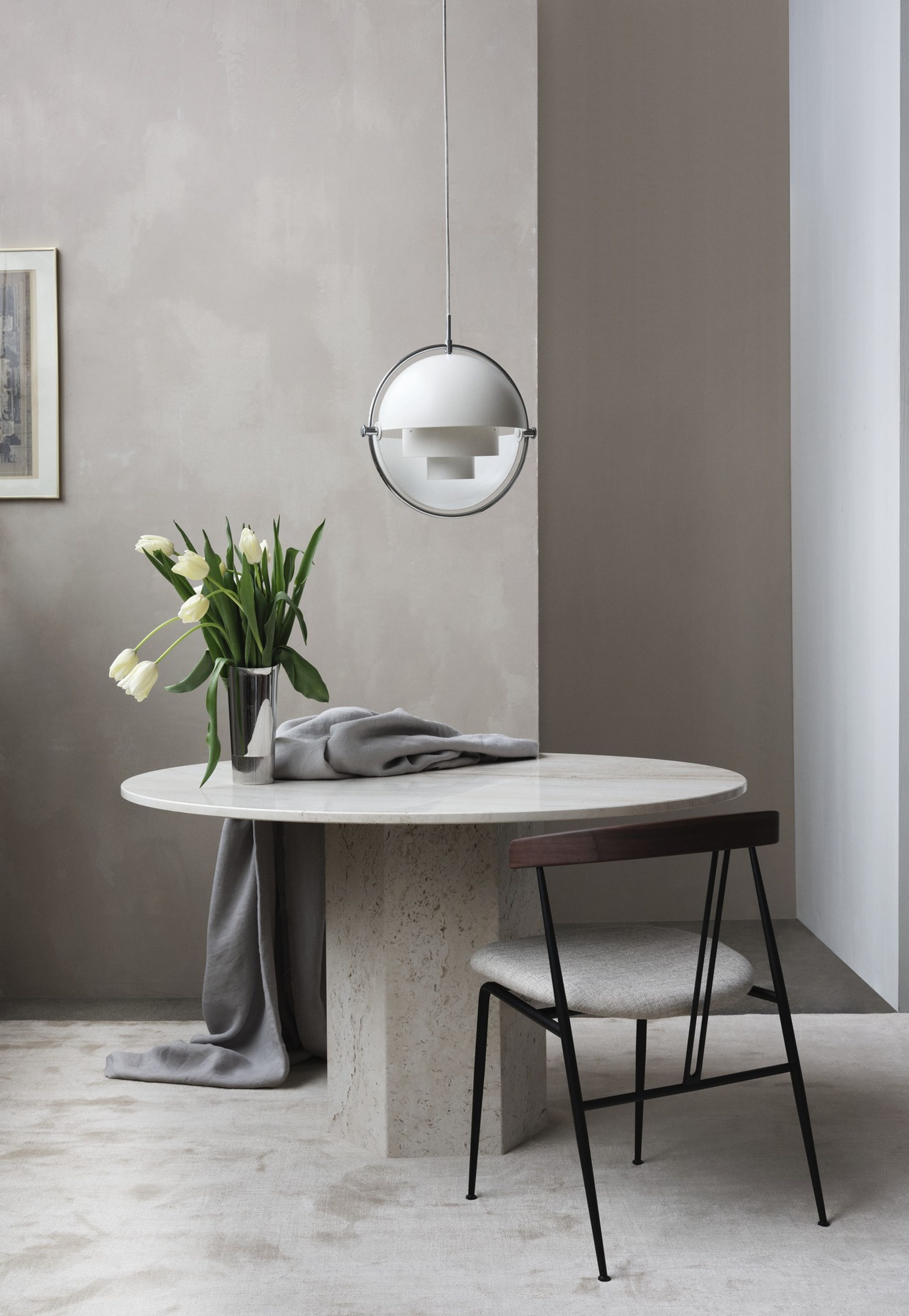 GUBI - Pendel - Multi-Lite Pendant - Base: Brass / Shade: White Semi Matt