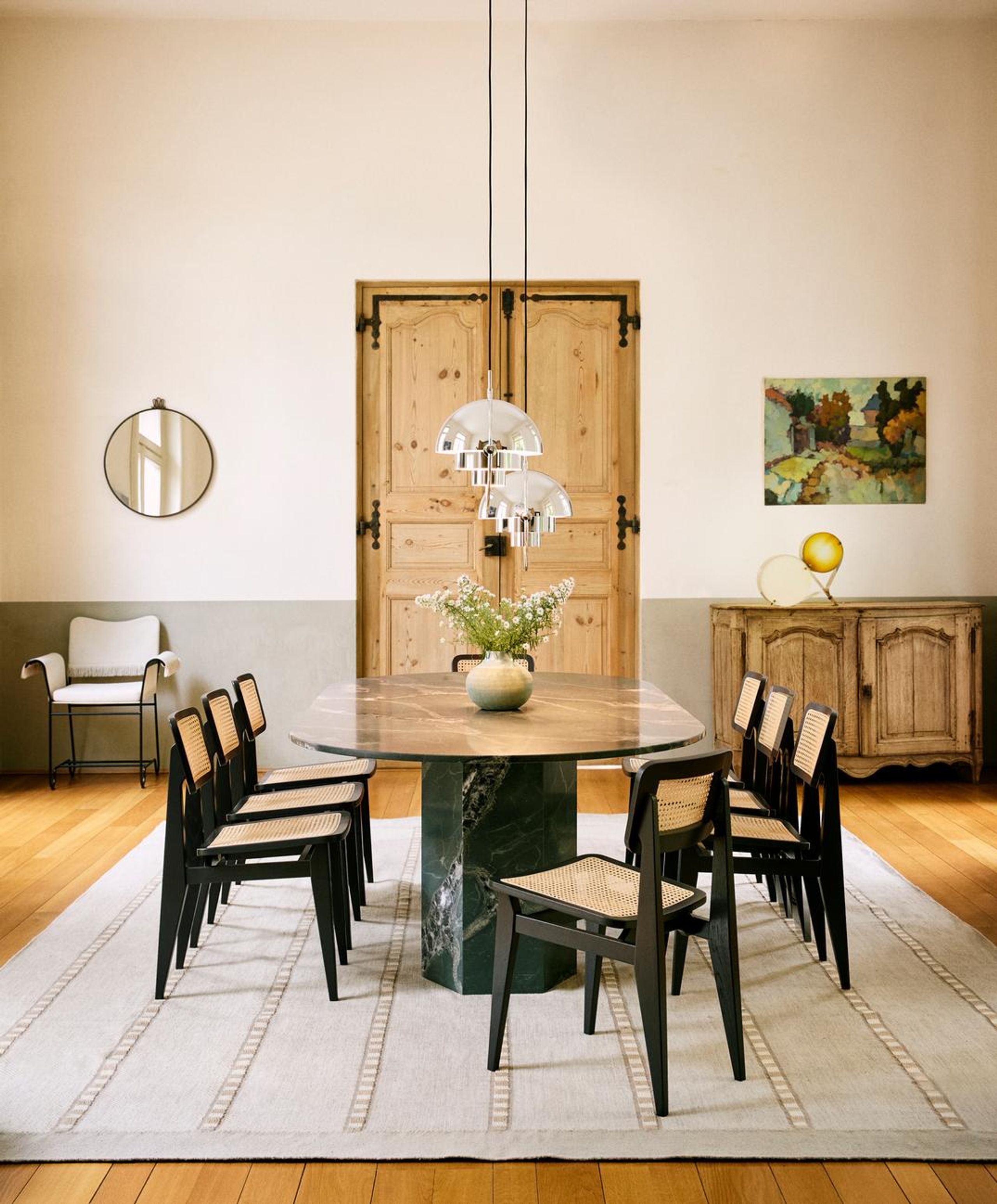 GUBI - Pendel - Multi-Lite Pendant - Small - Base: Brass / Shade: Black Semi Matt