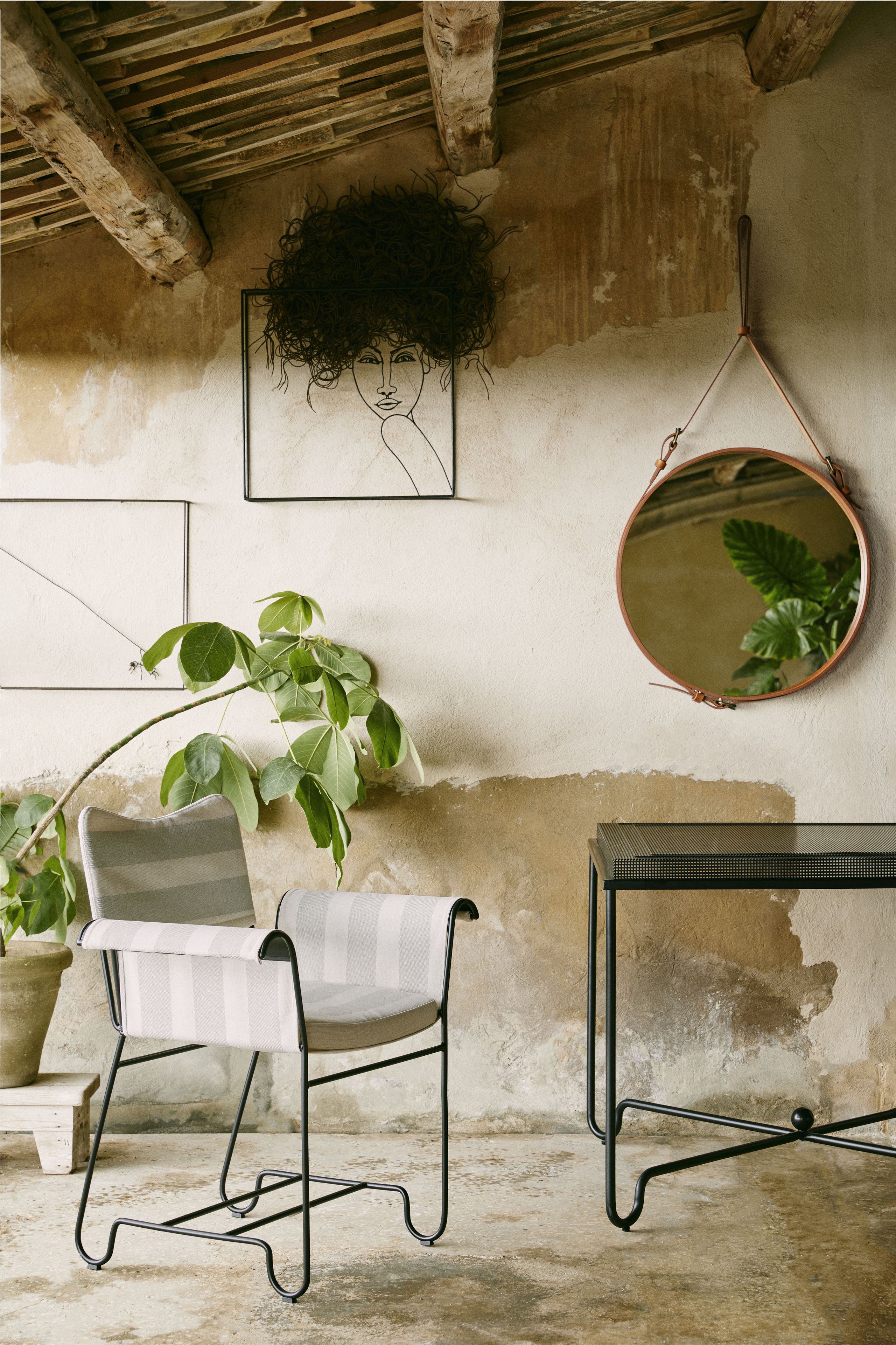 GUBI - Spejl - Adnet Wall Mirror - Circular - Tan Leather - Ø45