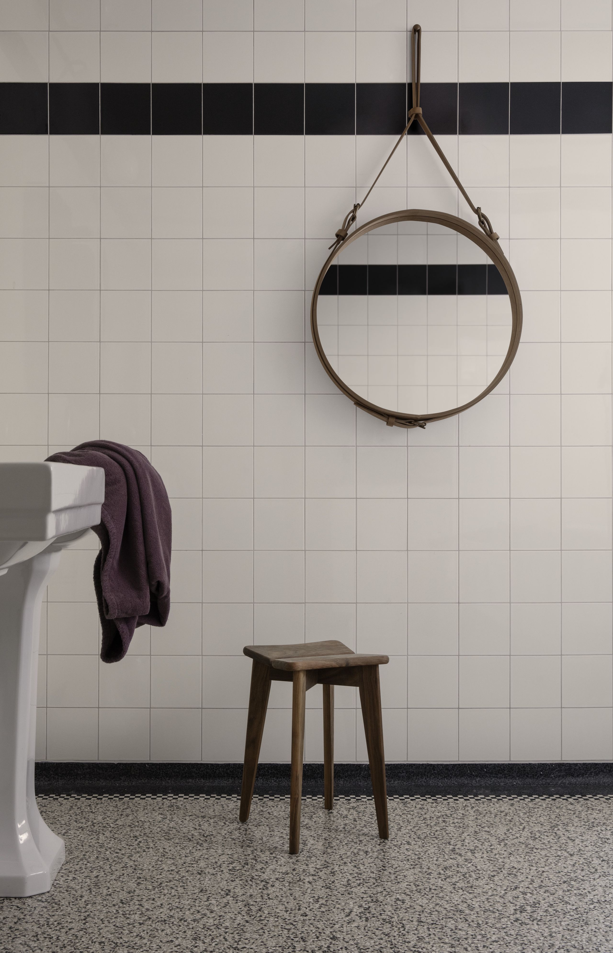 GUBI - Spejl - Adnet Wall Mirror - Circular - Tan Leather - Ø58