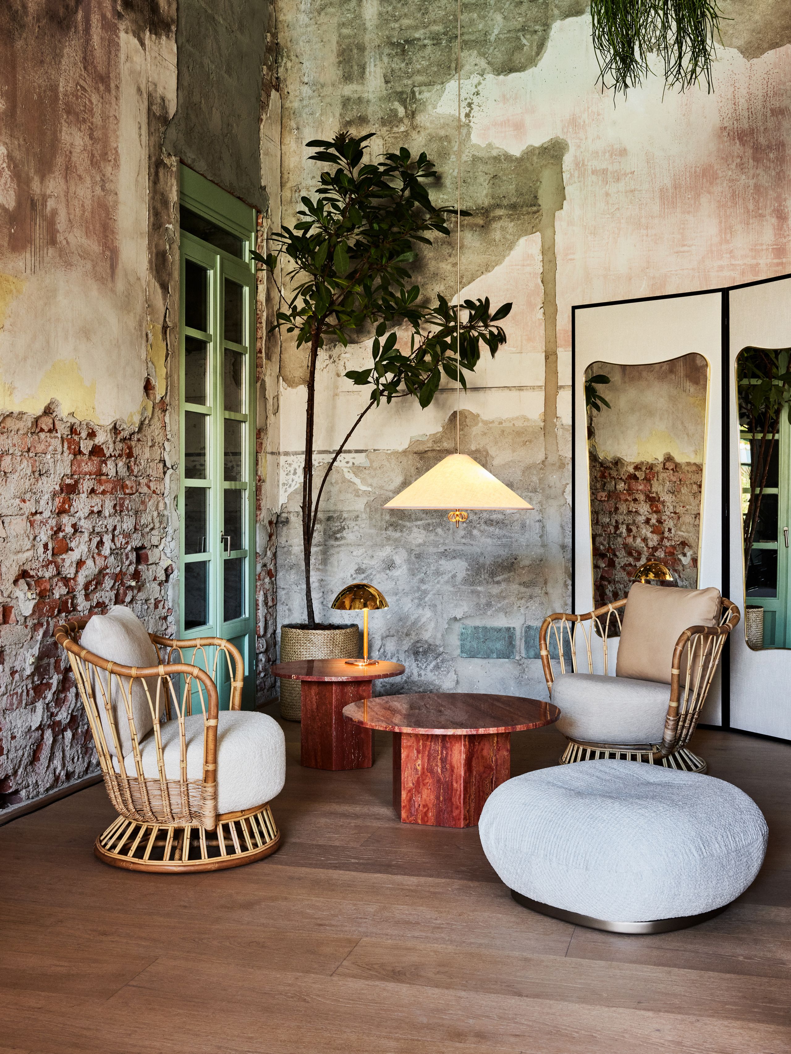 GUBI - Spejl - F.A. 33 Wall Mirror - Polished Brass - 54x80