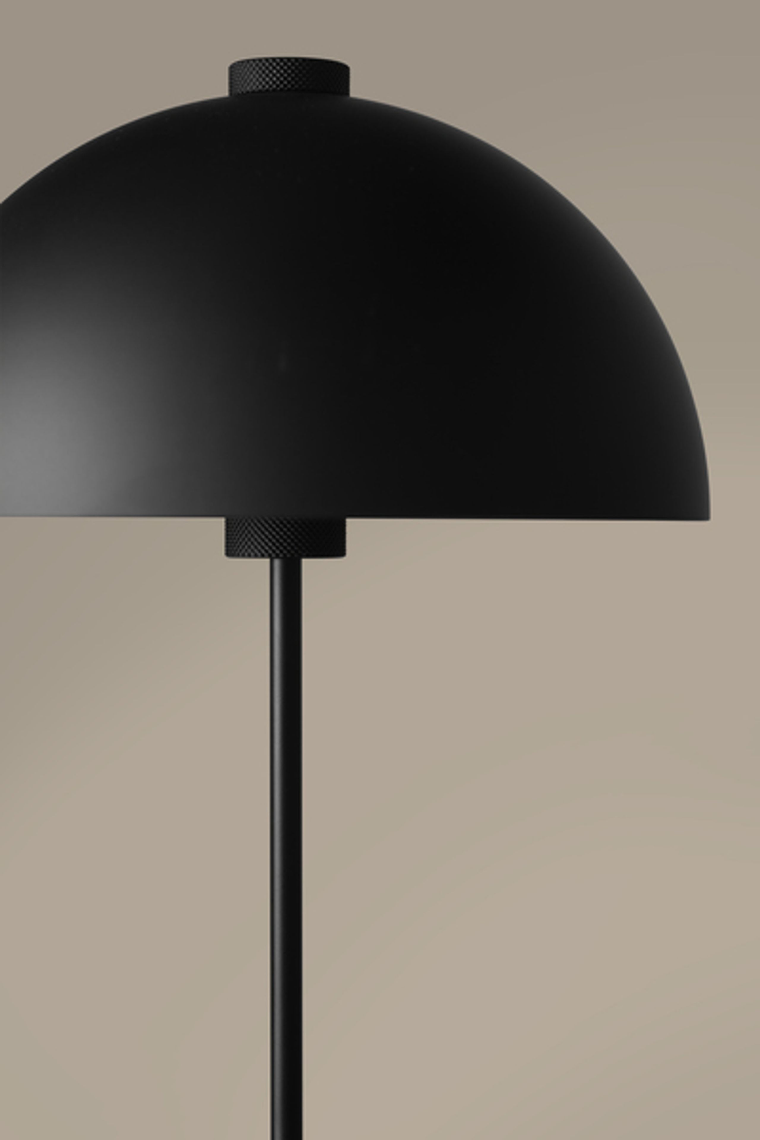 Handvärk - Table Lamp - Studio Table Lamp - Black Base - Black Shade