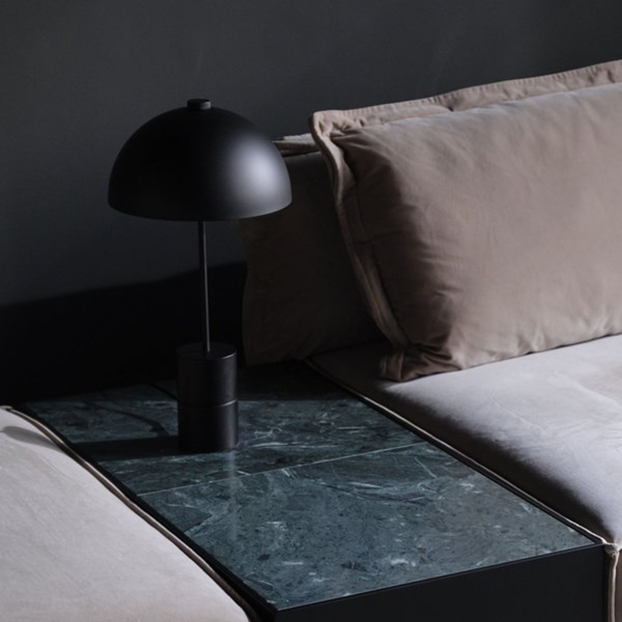 Handvärk - Table Lamp - Studio Table Lamp - Black/Brass Base - Black Shade