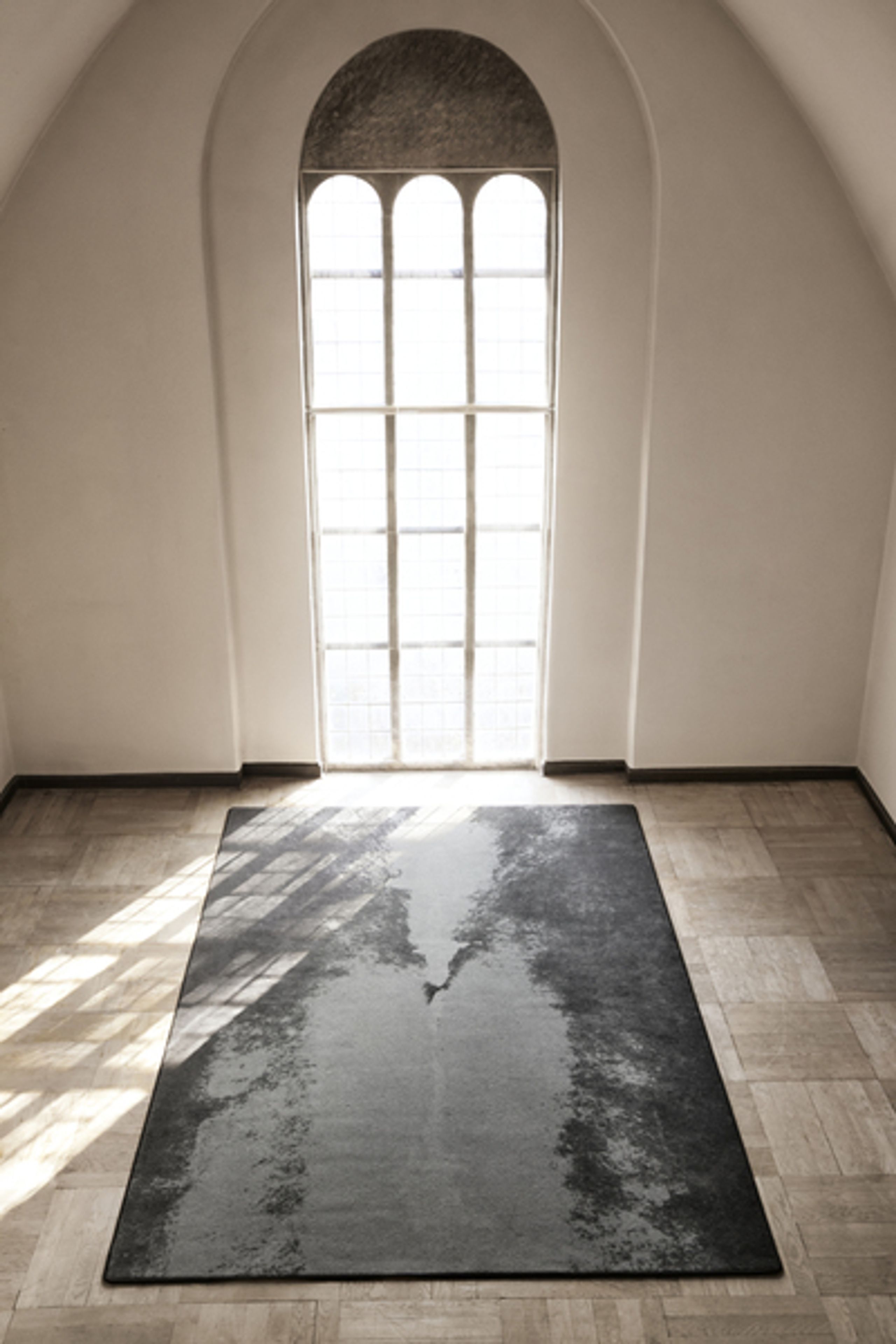 Handvärk - Teppich - Dark Spine Rug by Camilla Stærk - Black/Grey
