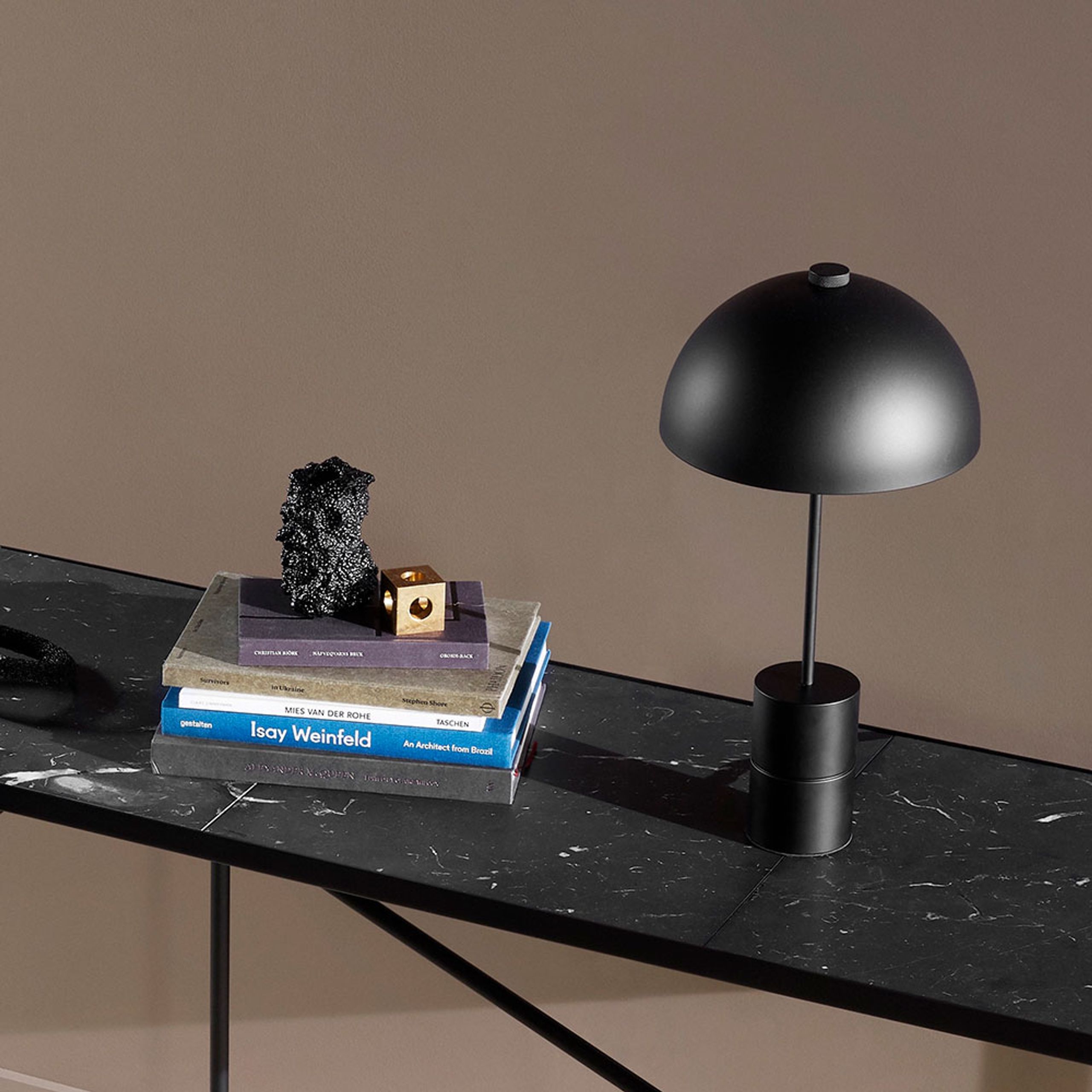 Handvärk - Tavolo da console - Console by Emil Thorup - Black / Black Marble