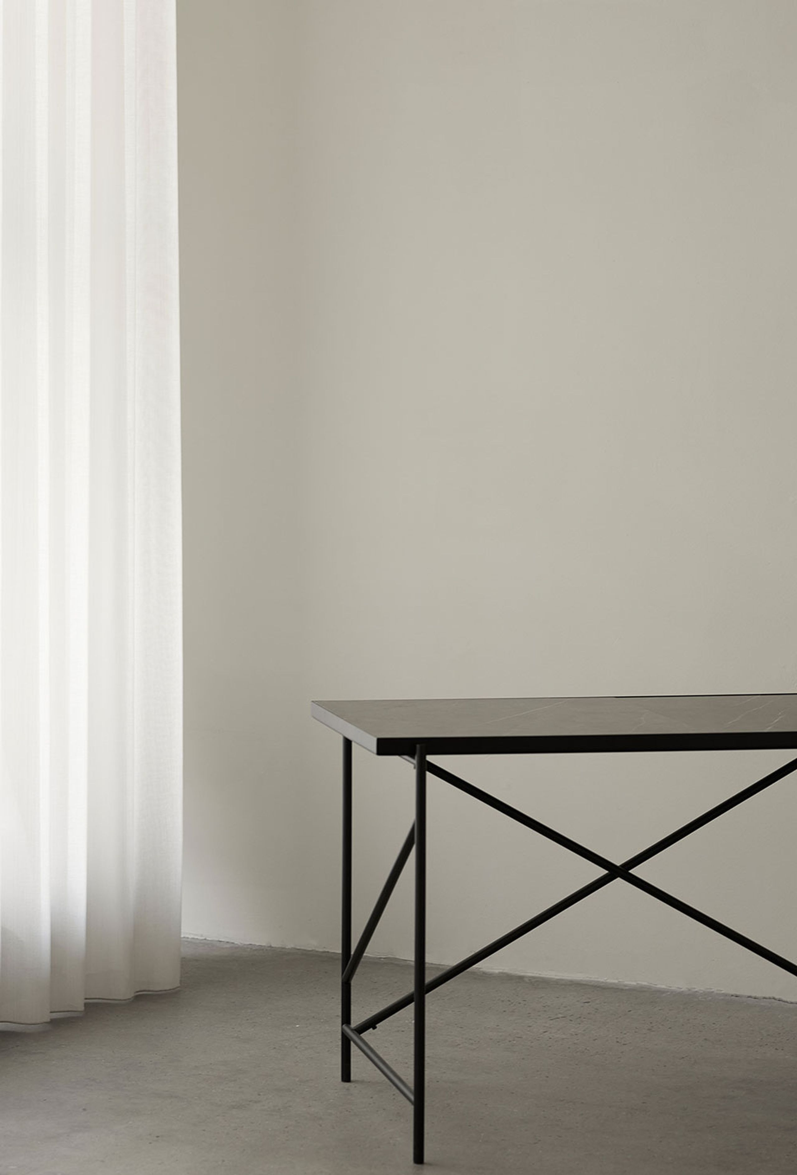 Handvärk - Skrivebord - Desk af Emil Thorup - Black / Dark Grey Marble 120