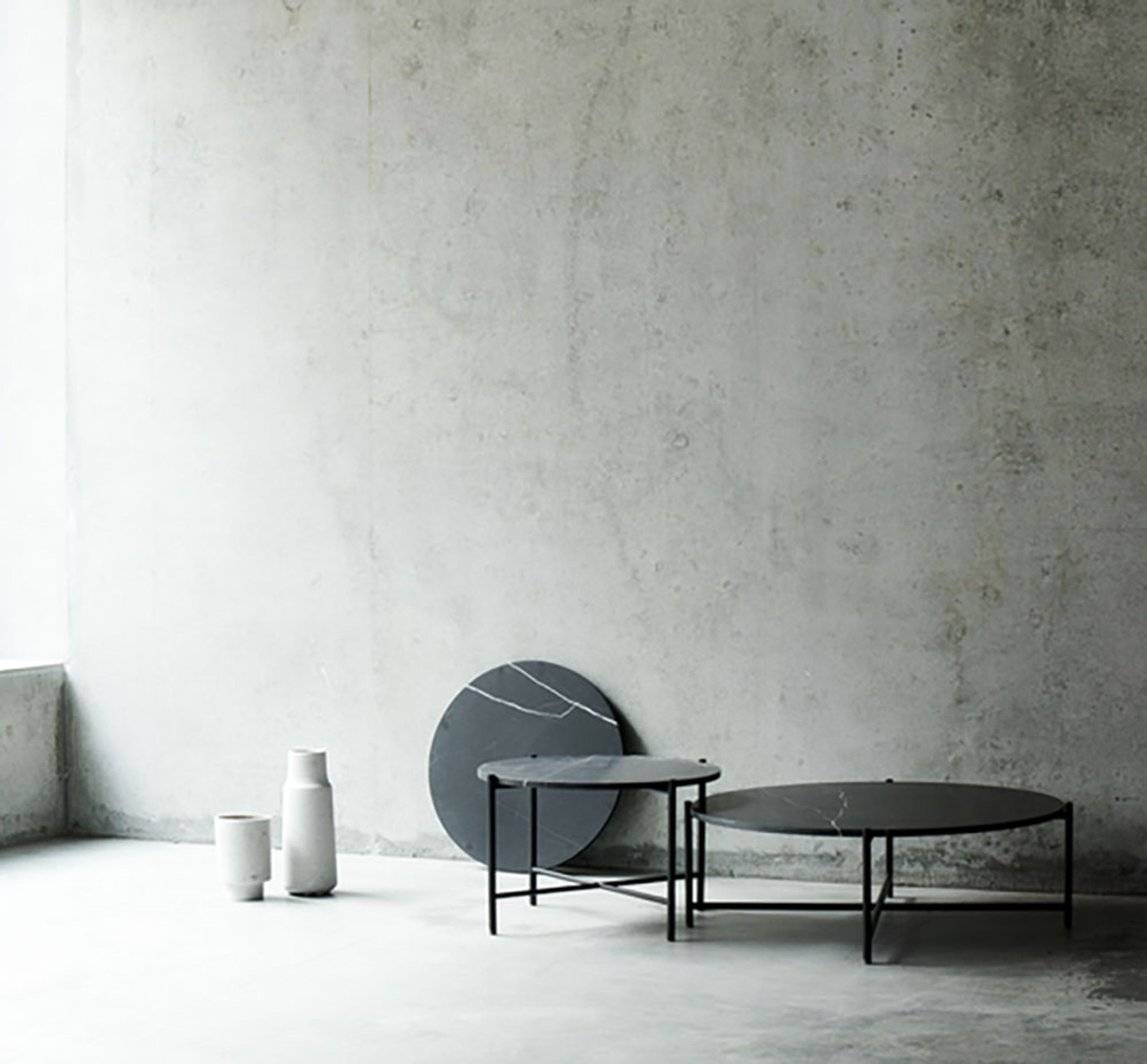 Handvärk - Tavolino da caffè - Round Coffee Table - Brown Marble/Black 60