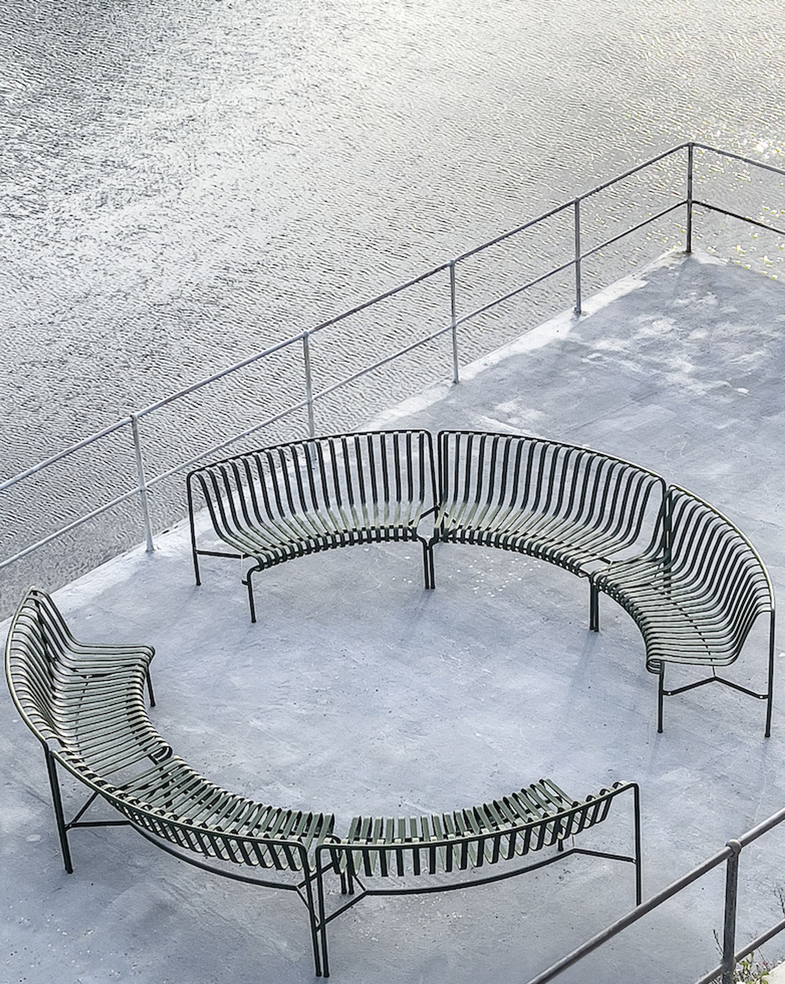 HAY - Zahradní lavička - Palissade park dining bench -in- add-on - Anthracite