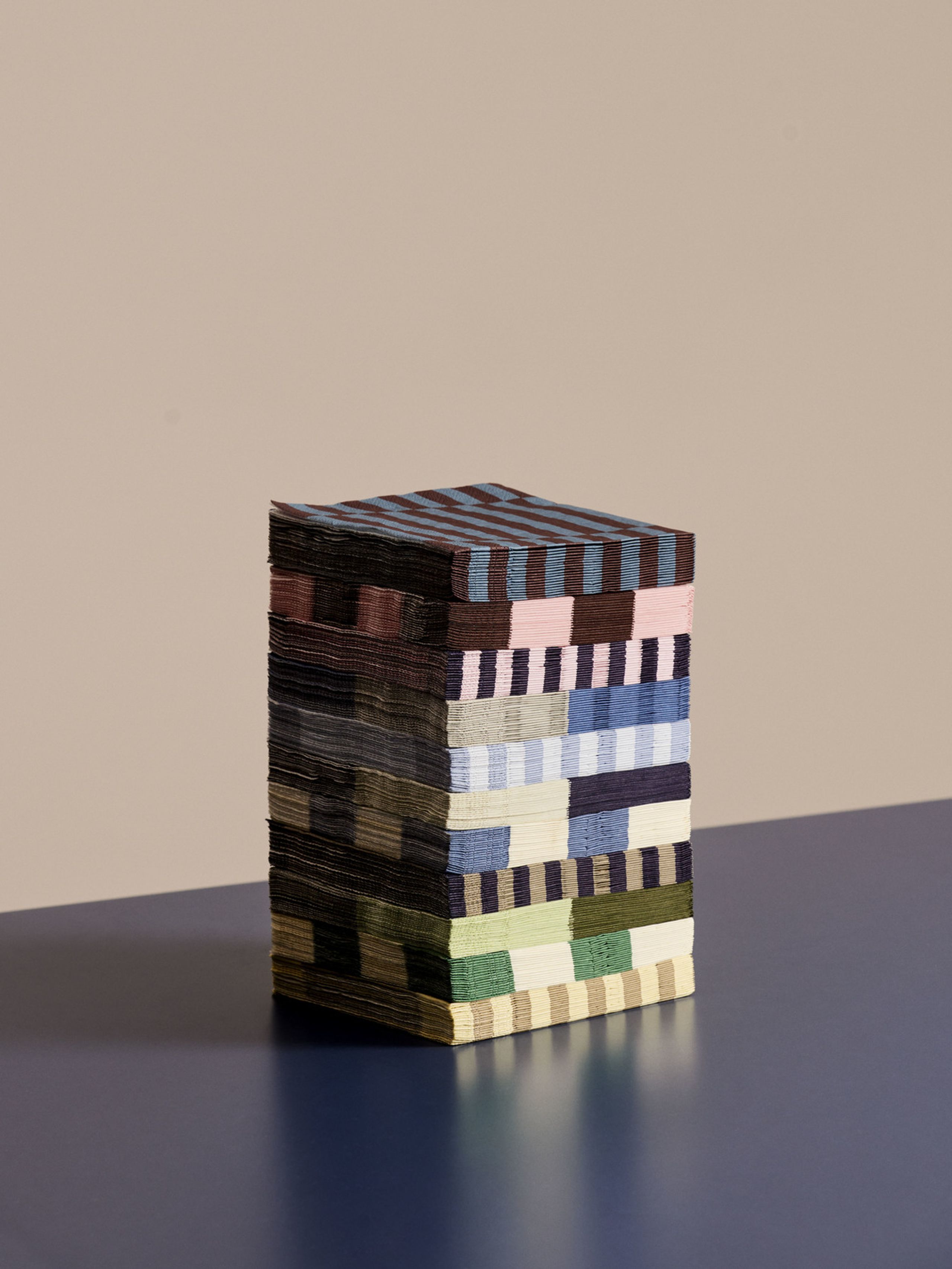 HAY - Bagefad - Pattern Napkins - Light Pink and Dark Blue - Pillar Stripe / Set of 20 - Dinner