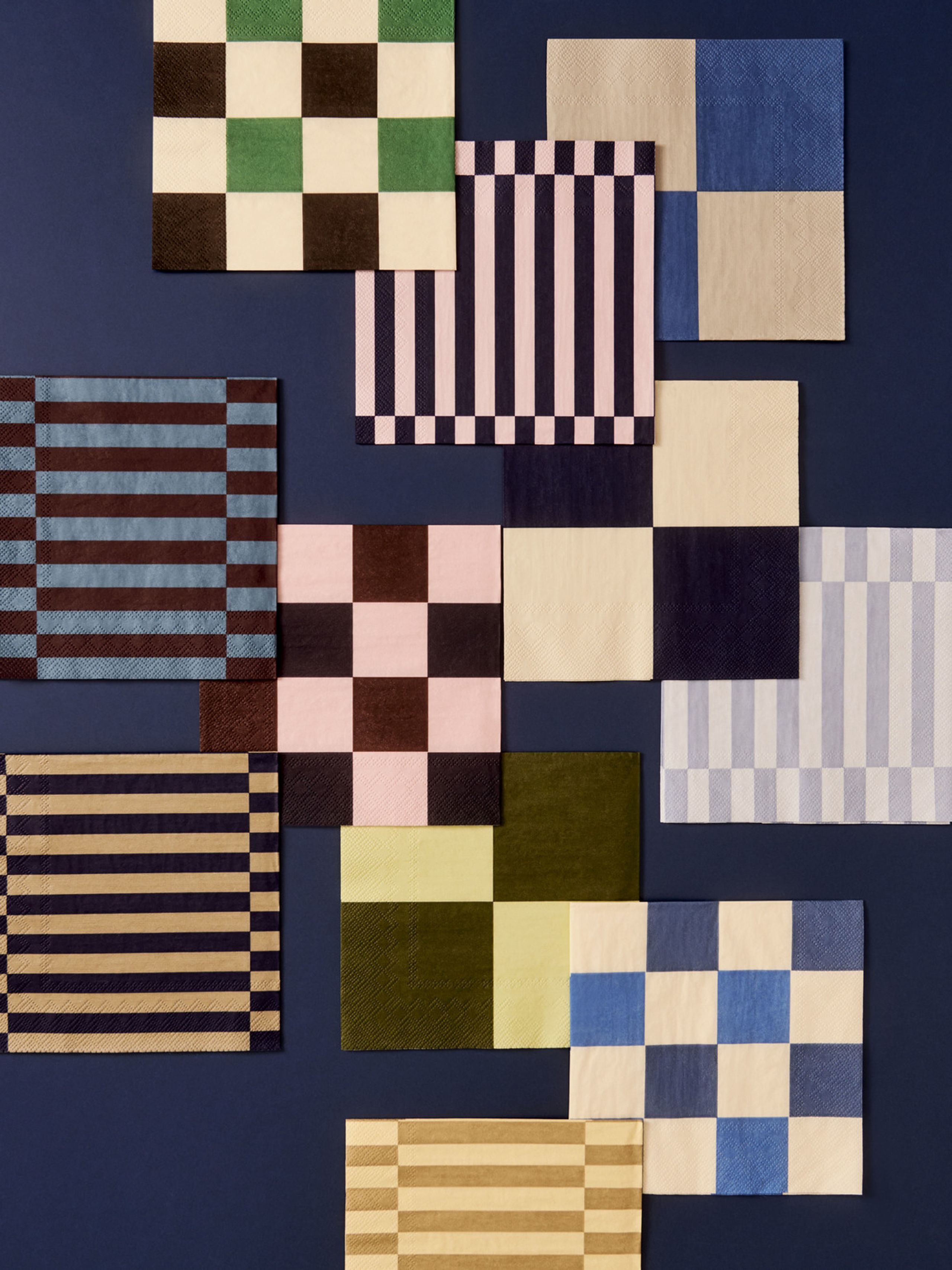 HAY - Bagefad - Pattern Napkins - Light Pink and Dark Blue - Pillar Stripe / Set of 20 - Dinner