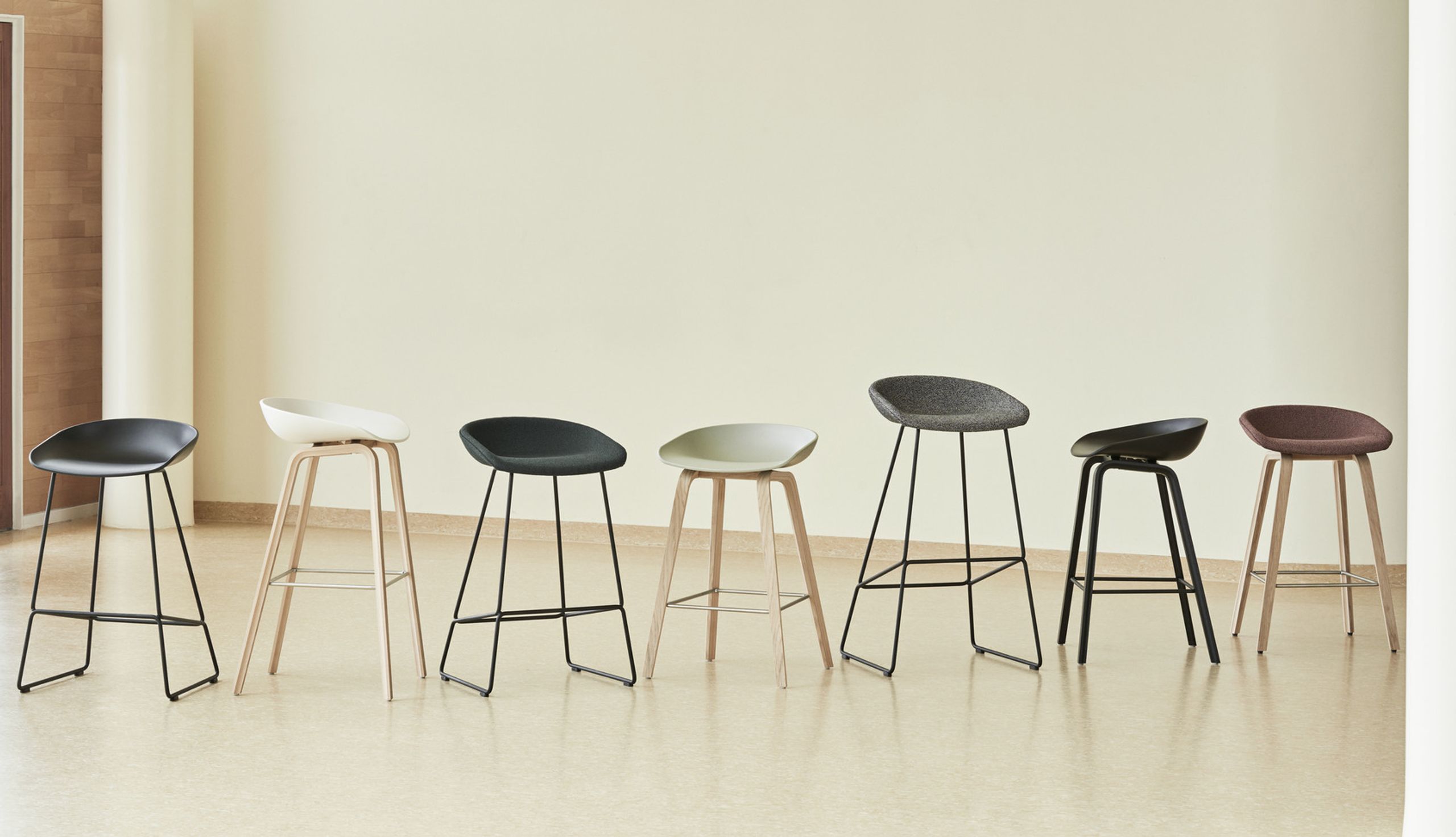 HAY - Bar stool - AAS 33 - Seat: Linara 198 low