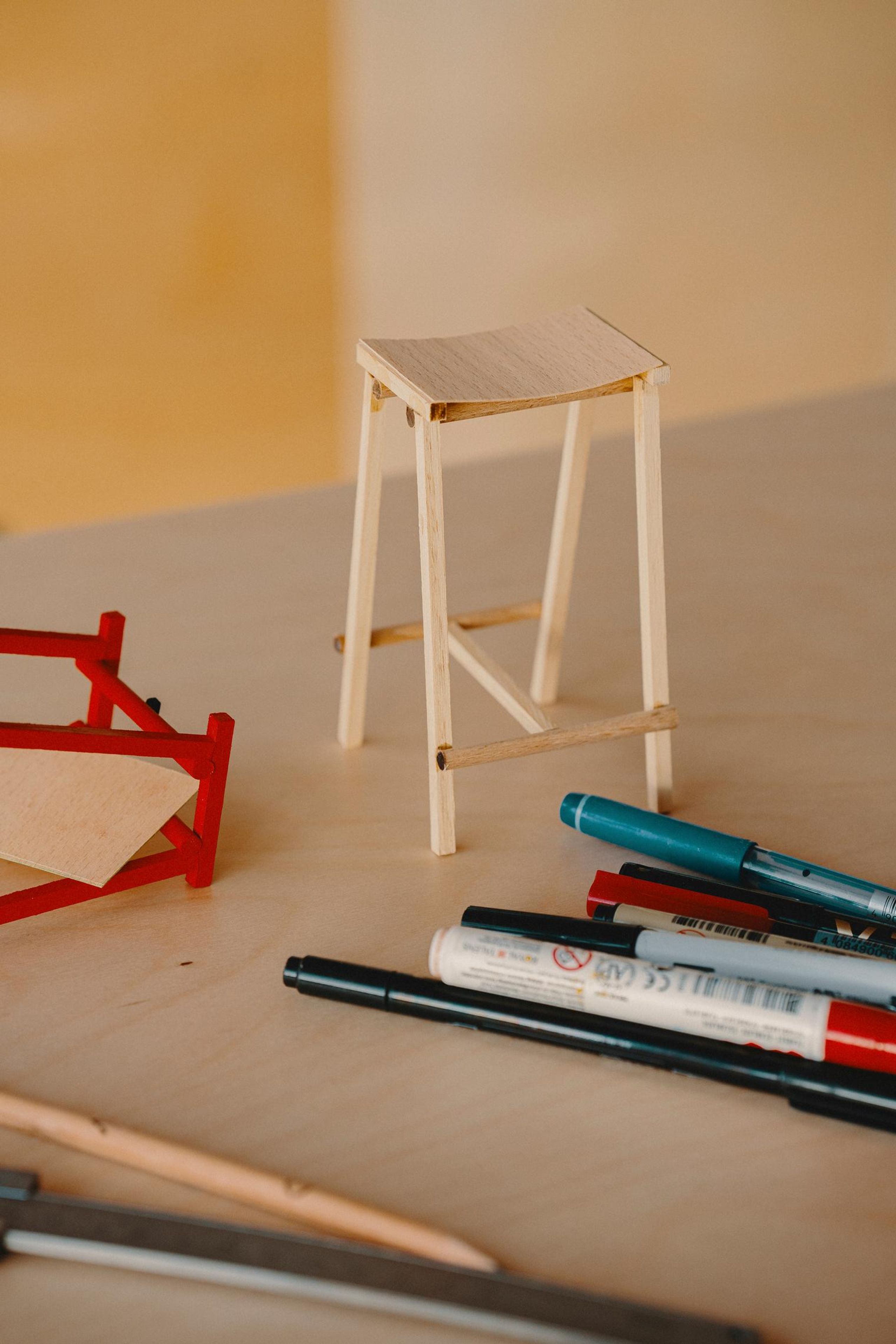 HAY - Barstol - Taburete 8 Bar Stool - Signal Red / Oak Veneer - High