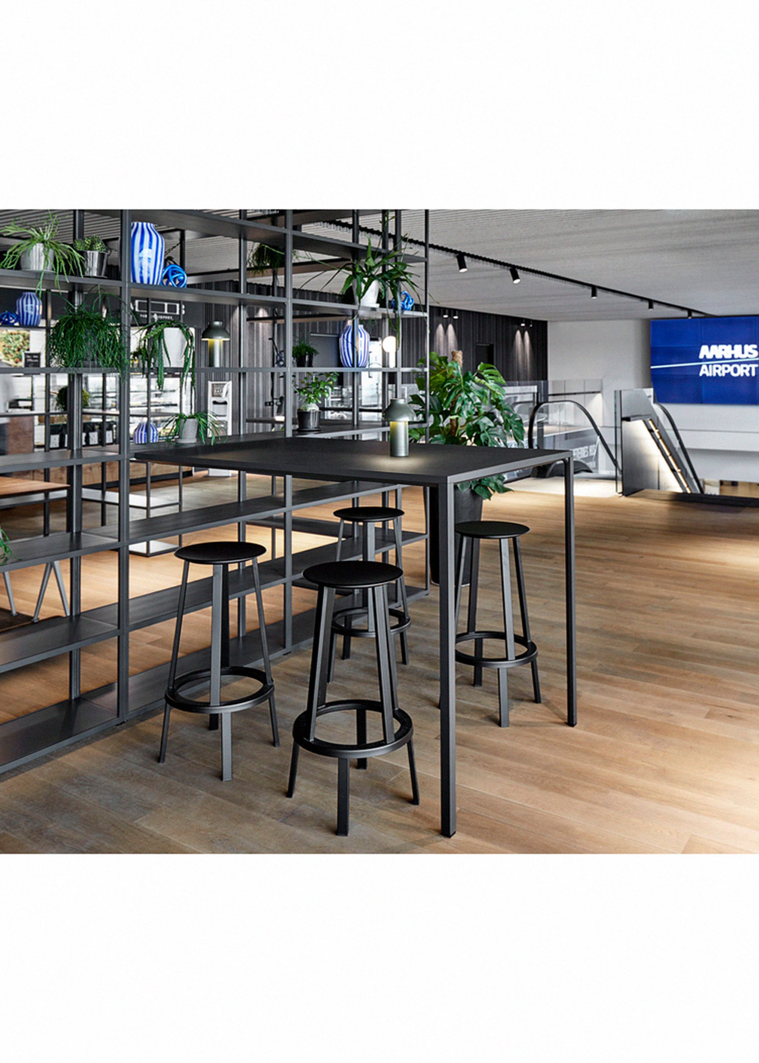 HAY - Barstol - REVOLVER Bar Stool - High - Black