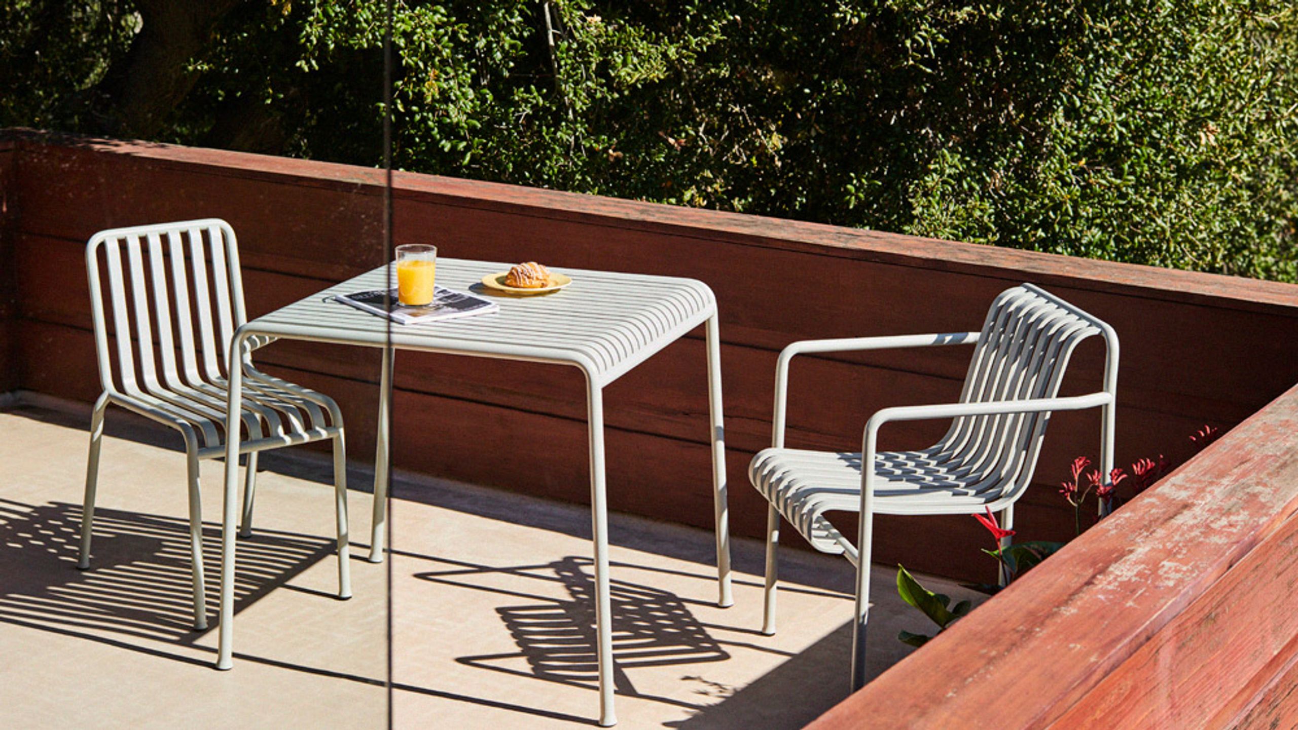 HAY - Table - PALISSADE / Table - Large - Hot Galvanised