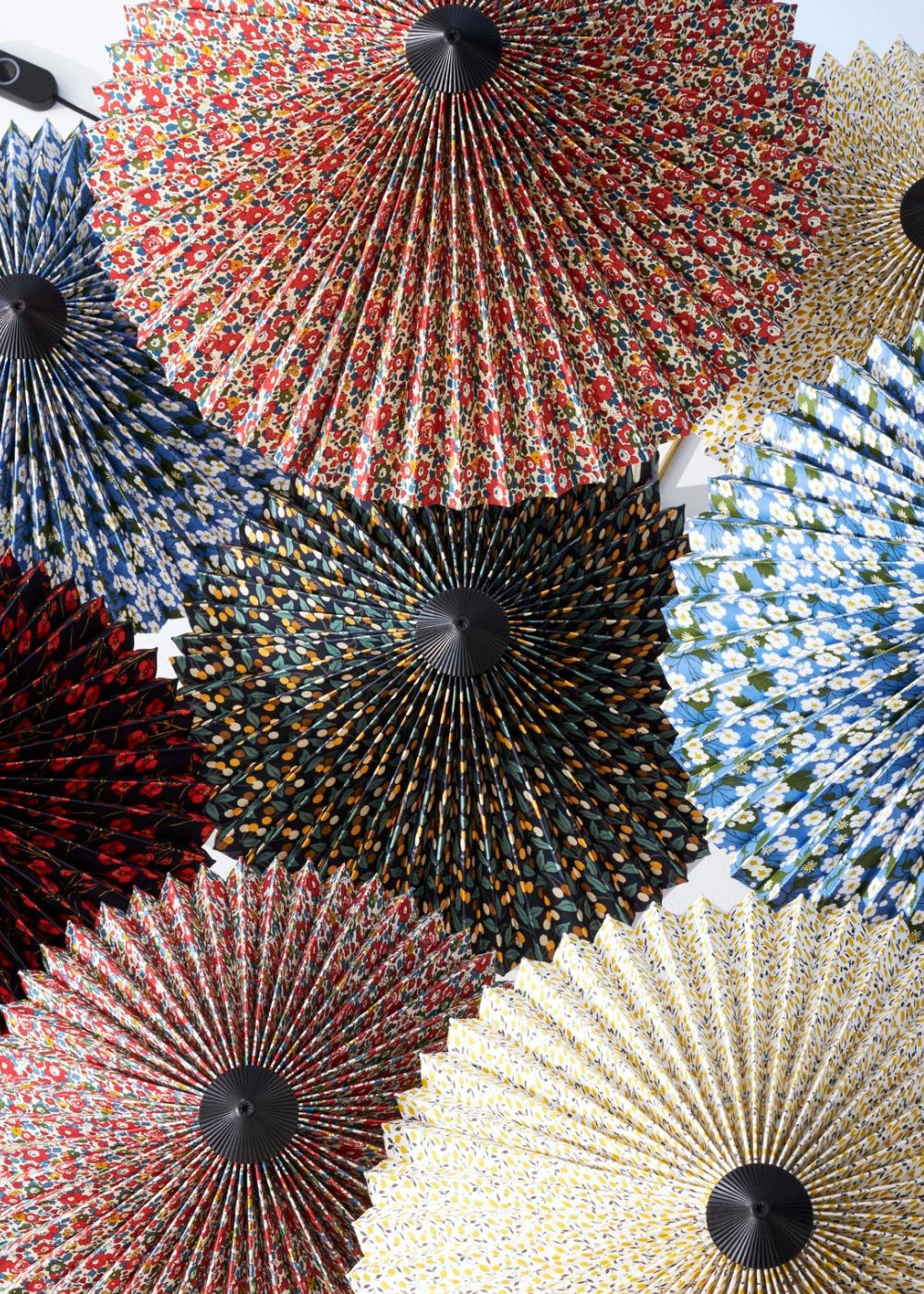 HAY - Lampe de table - HAY x Liberty | MATIN Table Lamp - Cherry Drop / Small