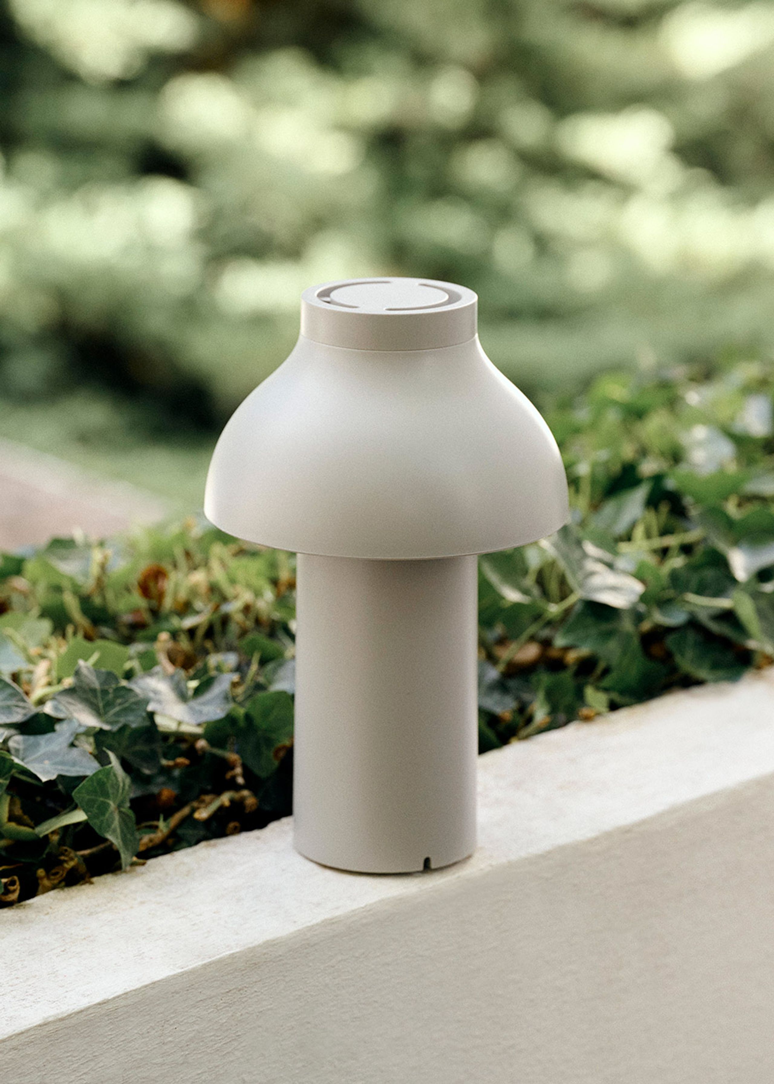 HAY - Table Lamp - PC Portable - Cool Grey