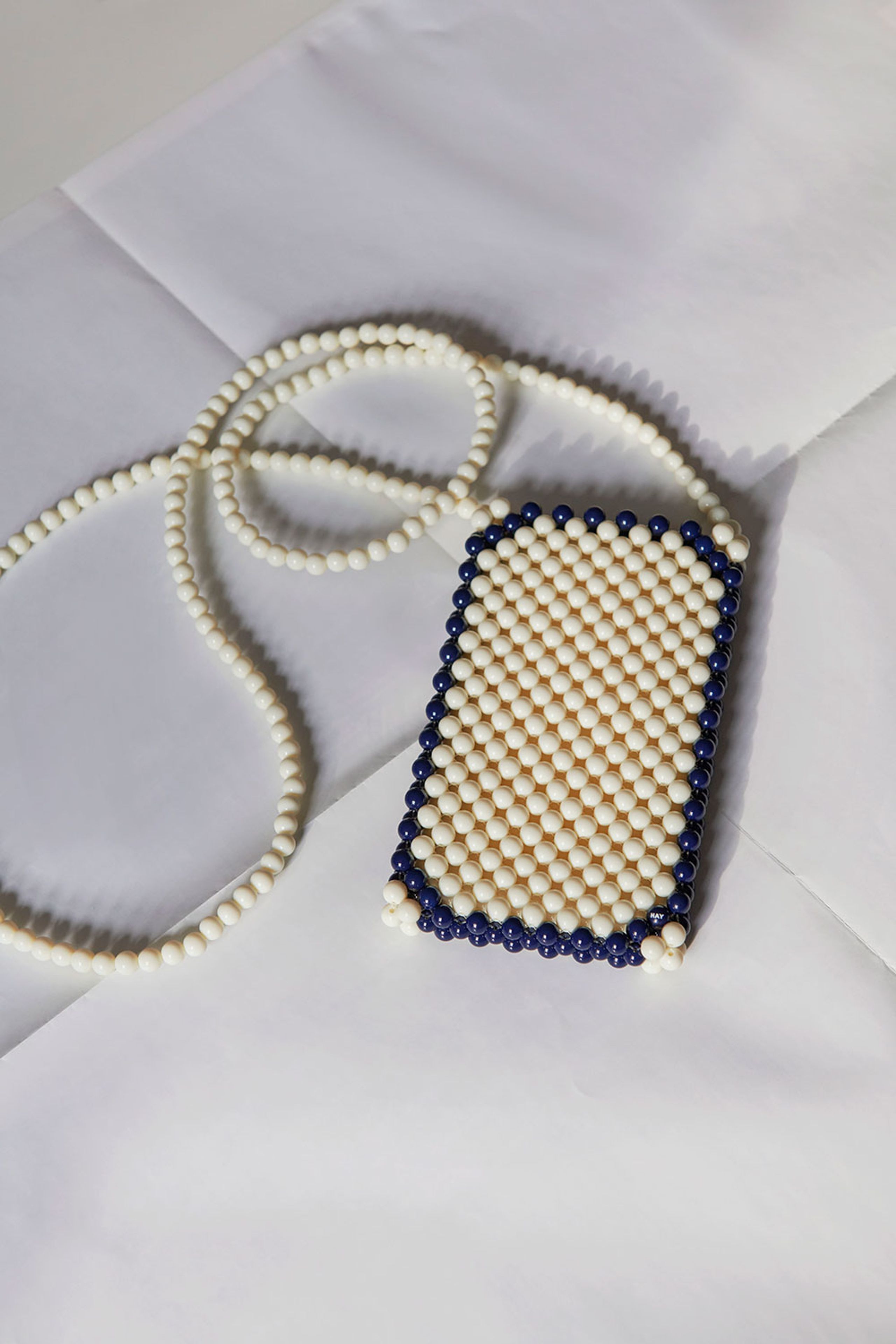 HAY - Support pour iPhone - Perla - Milk