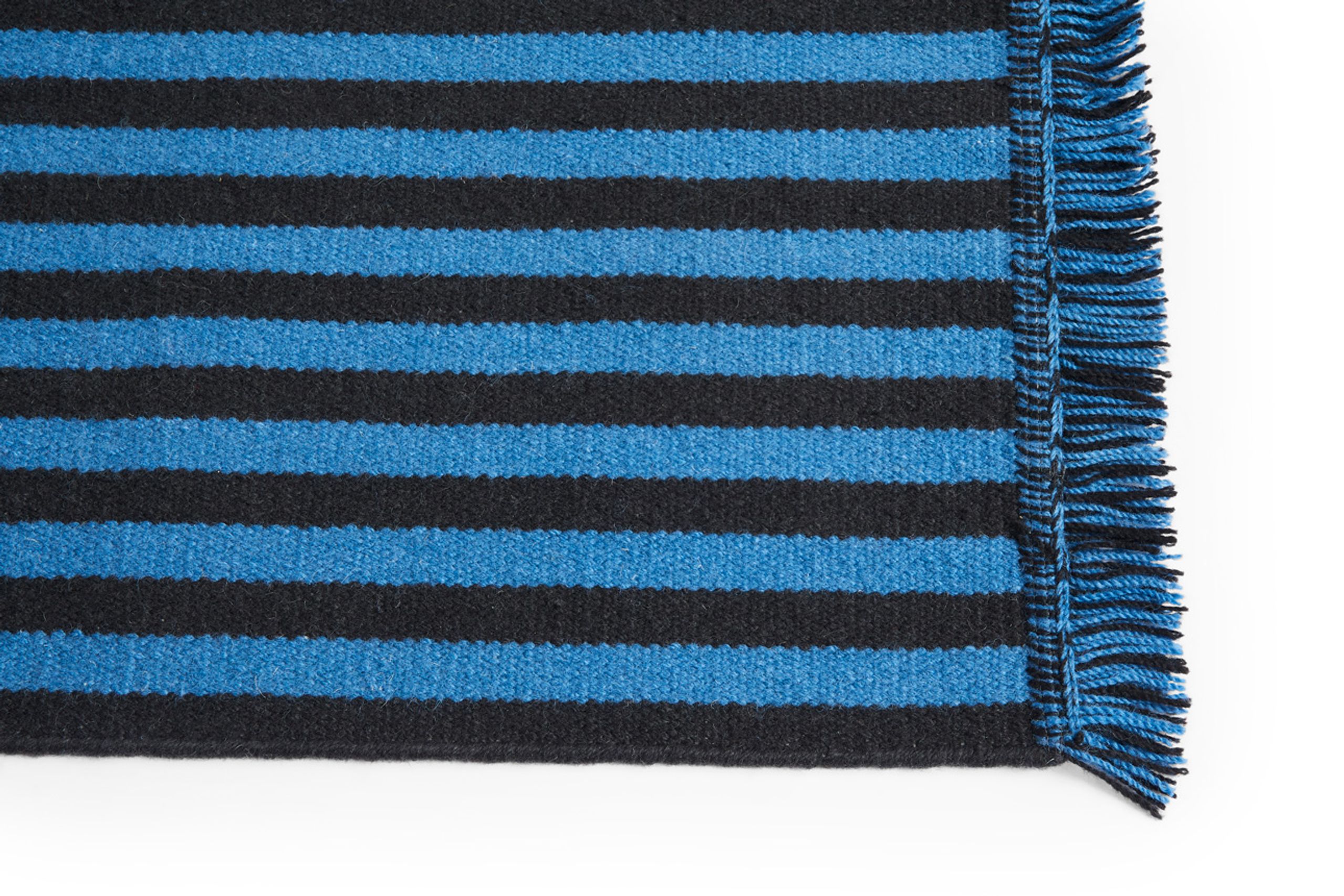 HAY - Koberec - Stripes & Stripes Wool Carpet - Blue - L95 x W52